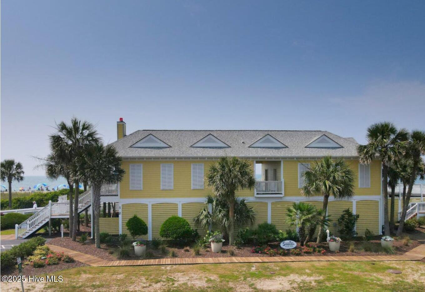 1626 Amberwood Drive SE