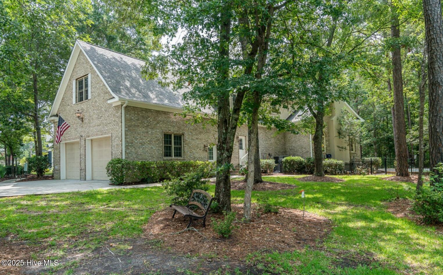 1626 Amberwood Drive SE