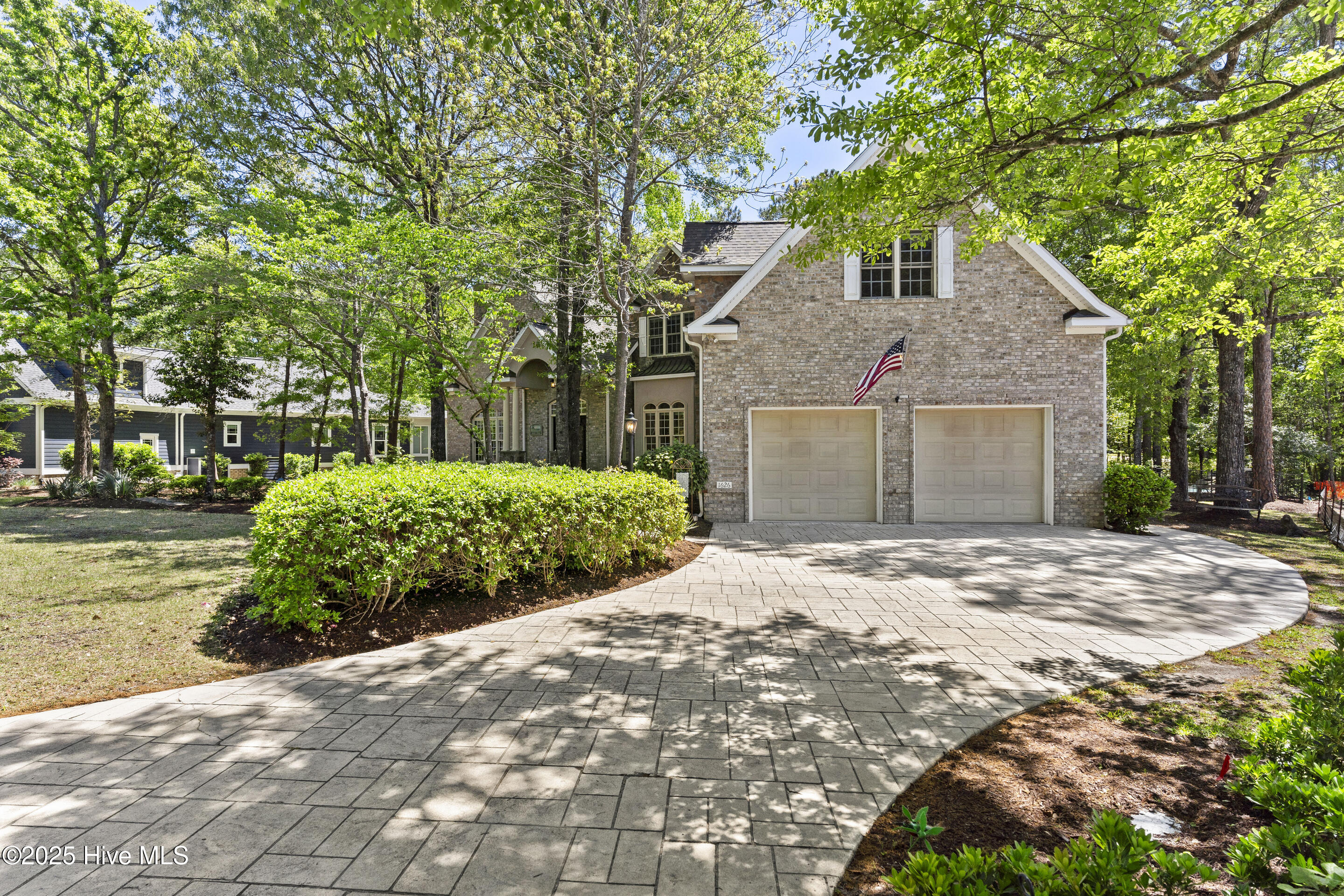 1626 Amberwood Drive SE