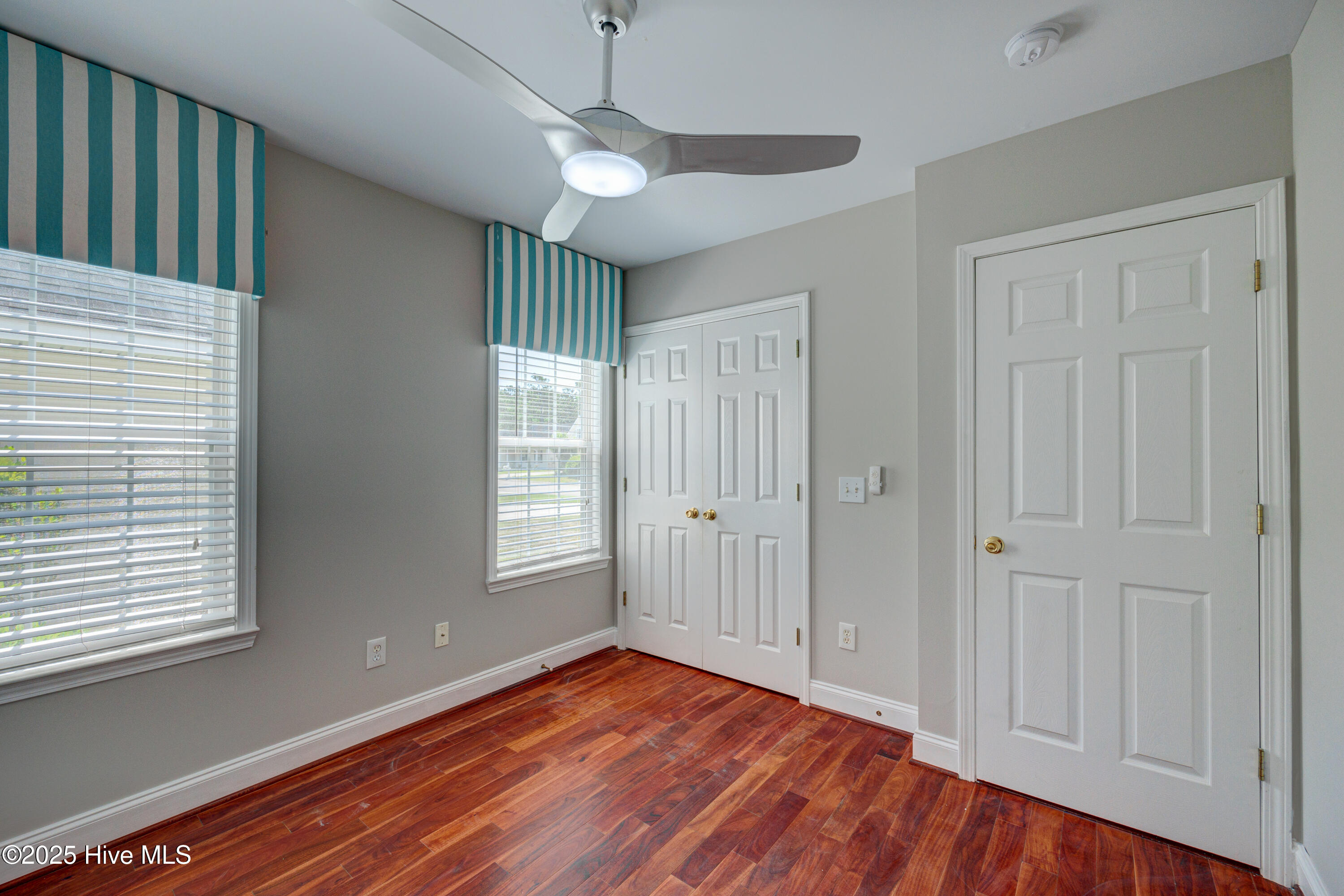 5132 Long Pointe Road