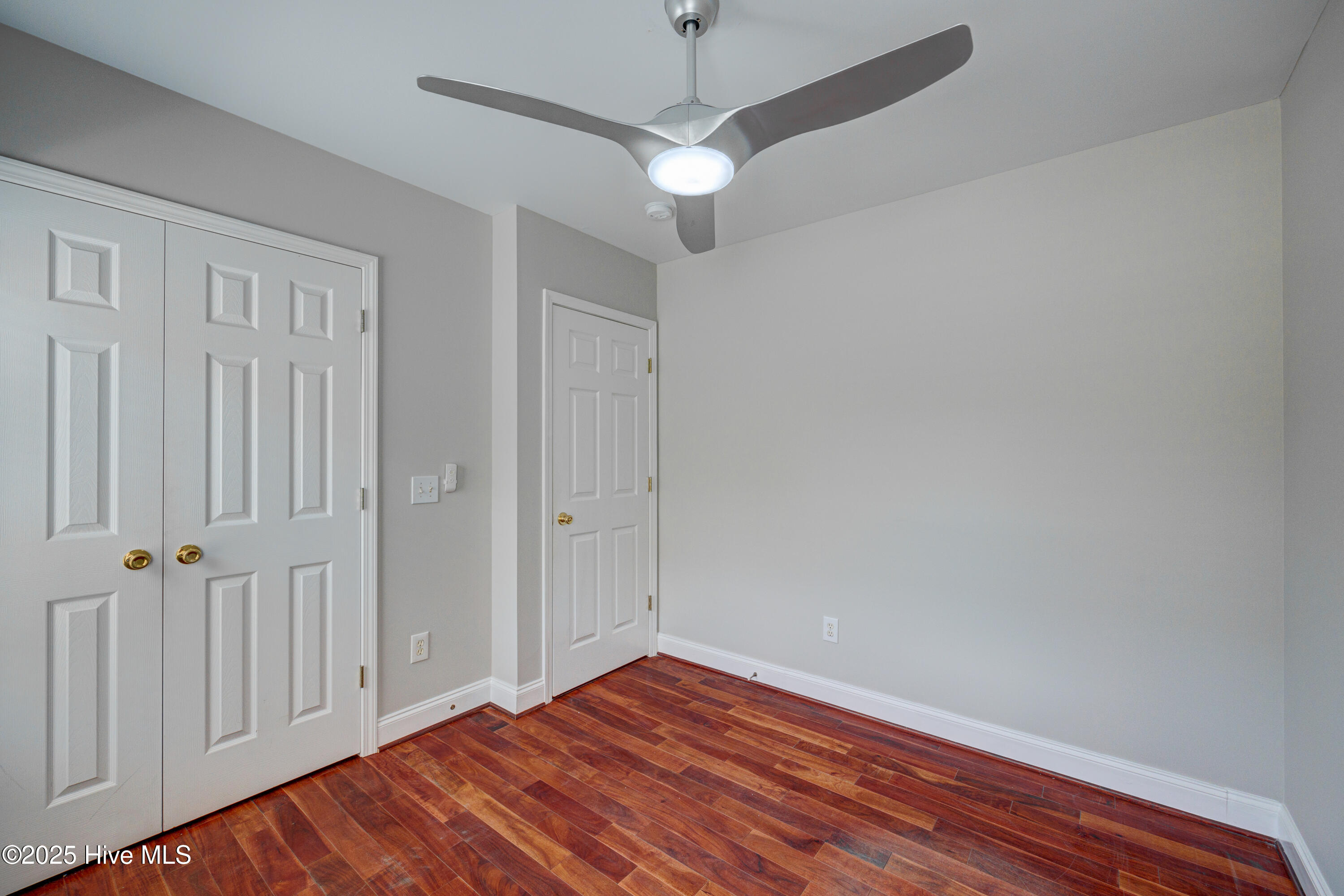 5132 Long Pointe Road