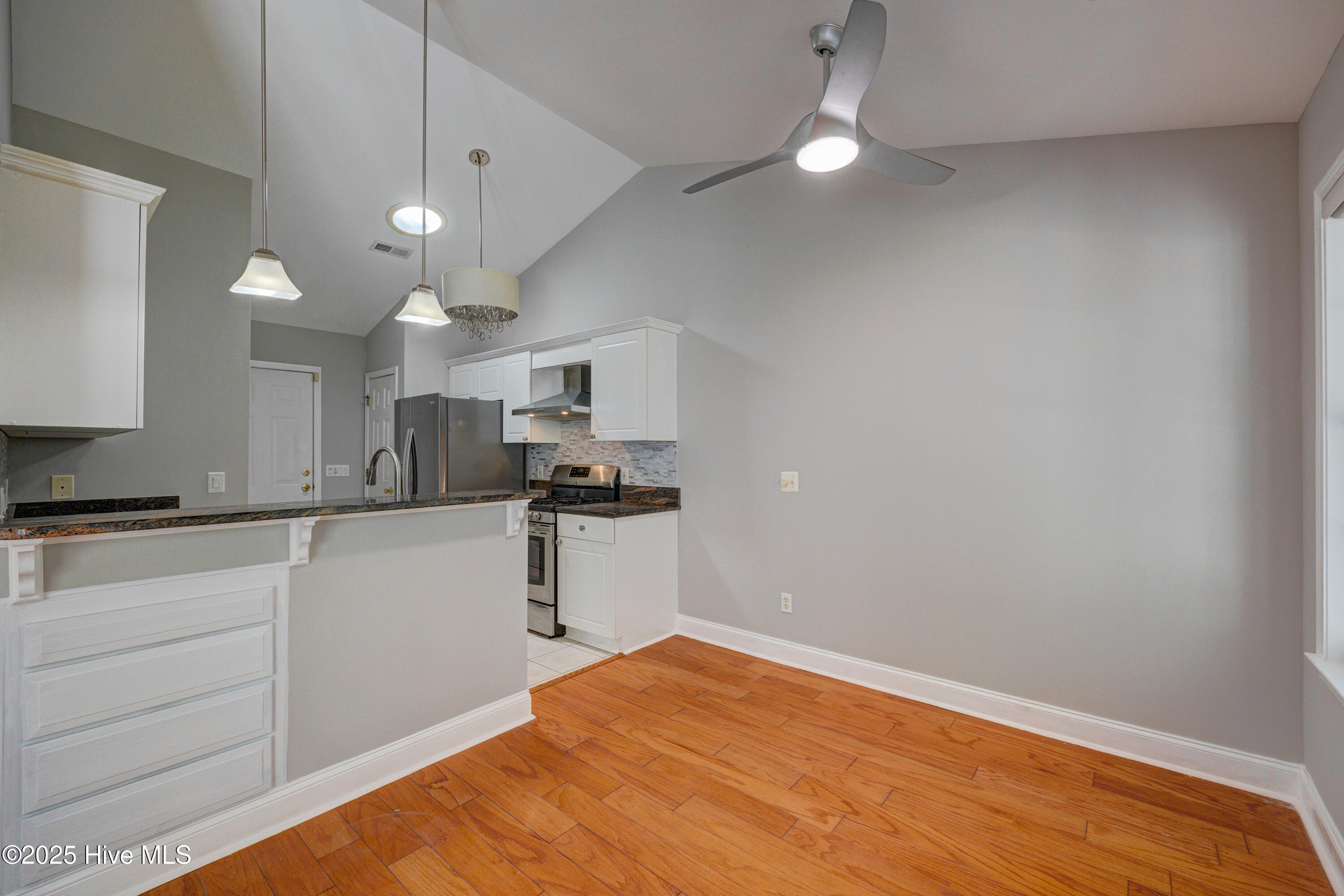 5132 Long Pointe Road