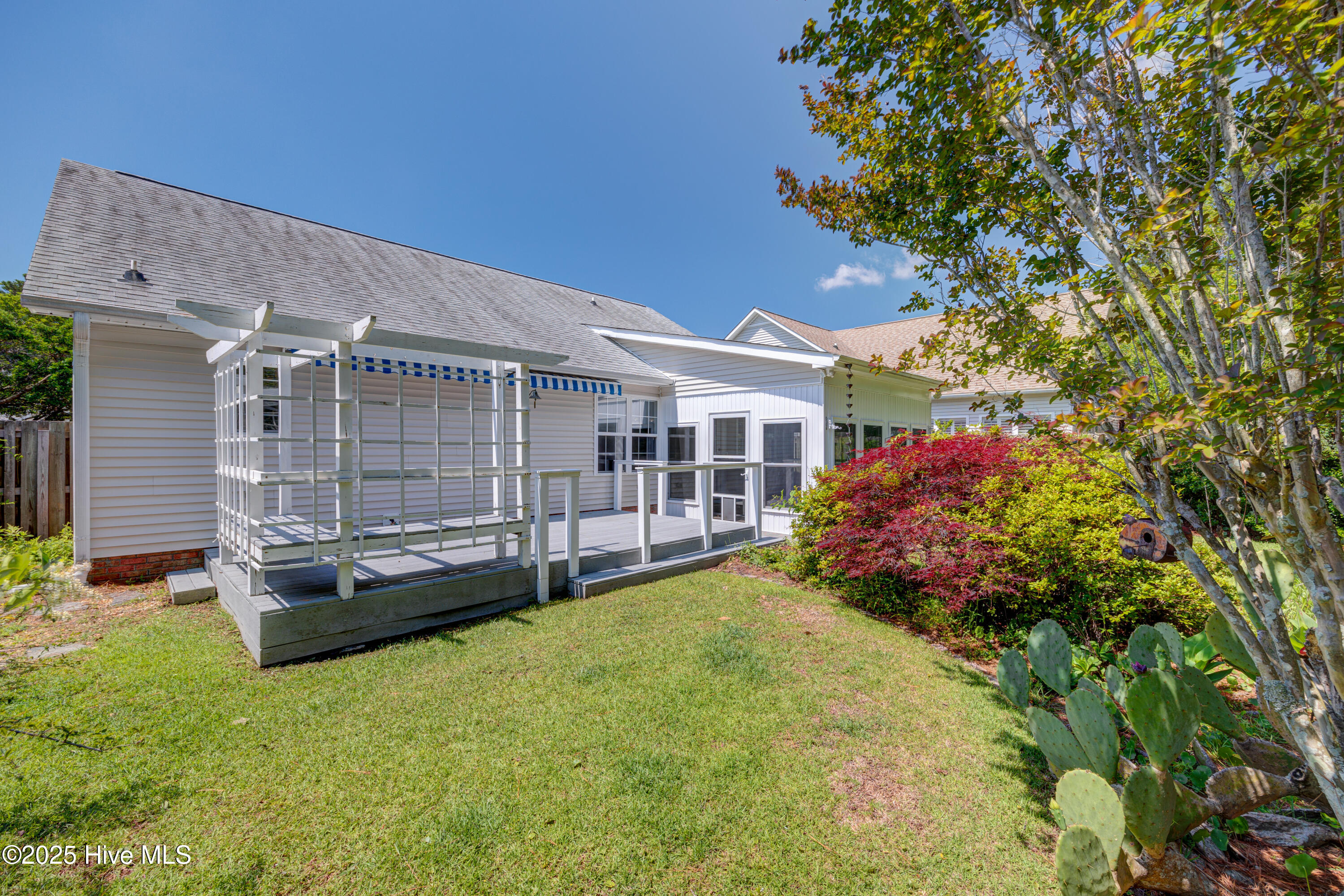 5132 Long Pointe Road