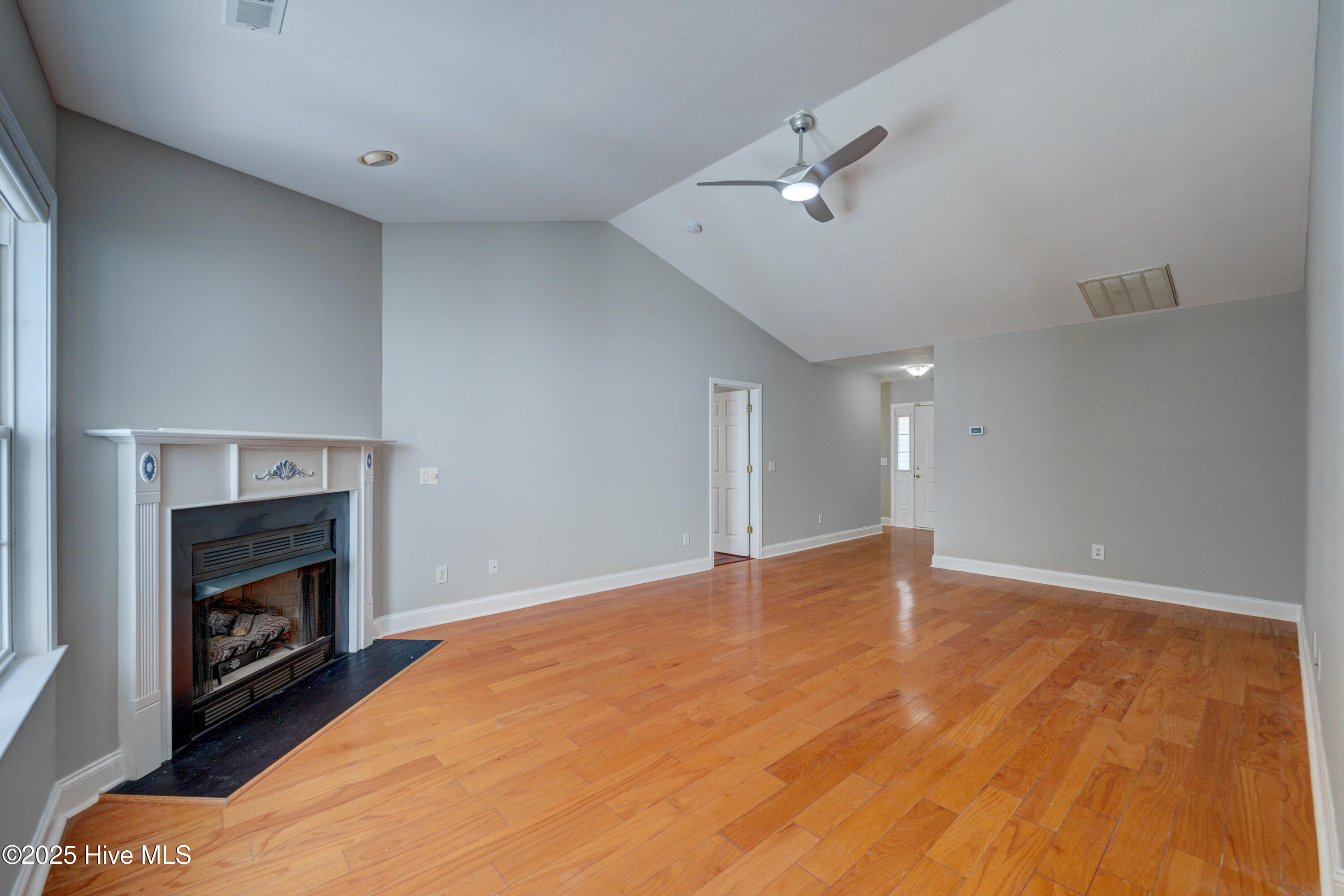 5132 Long Pointe Road