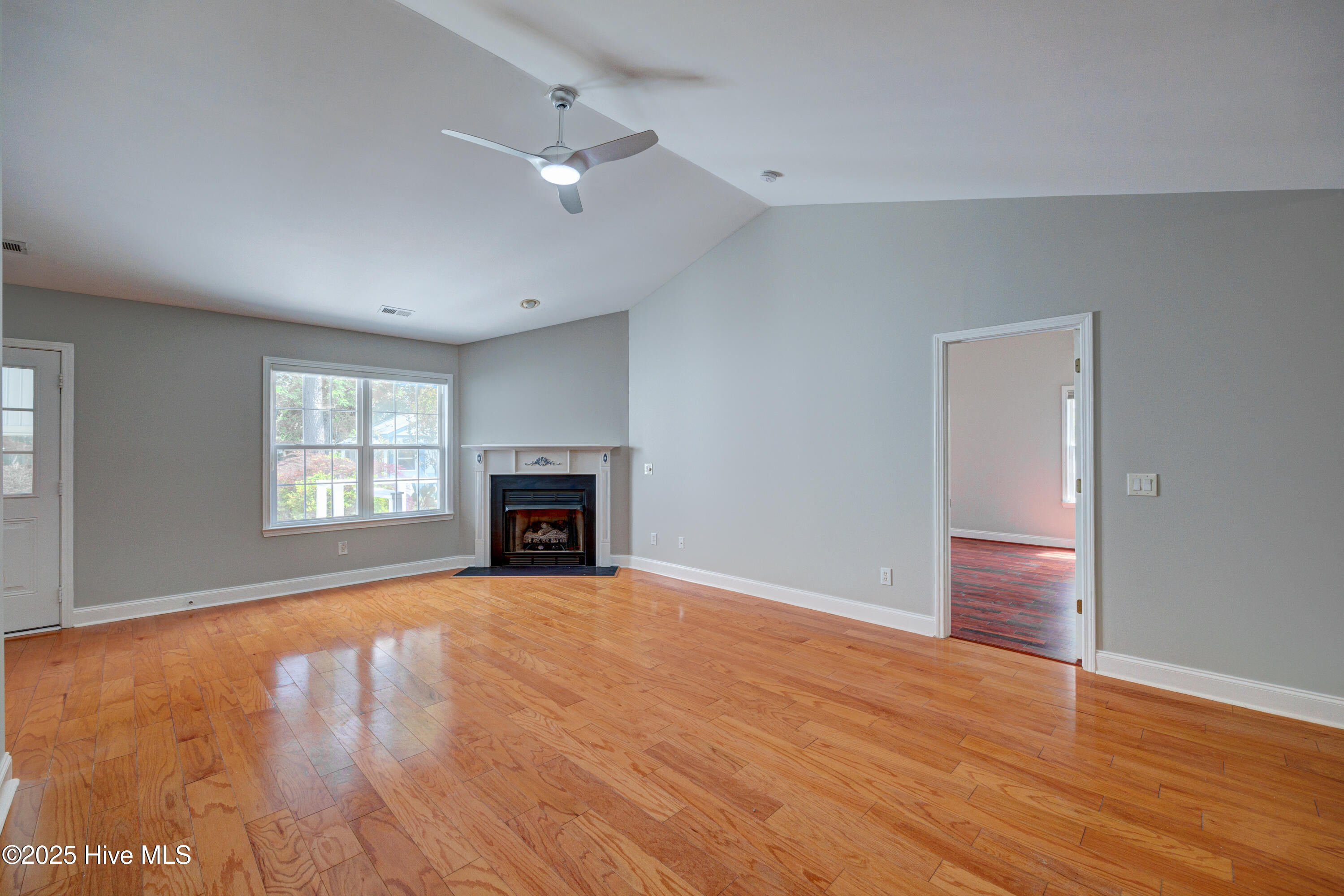 5132 Long Pointe Road