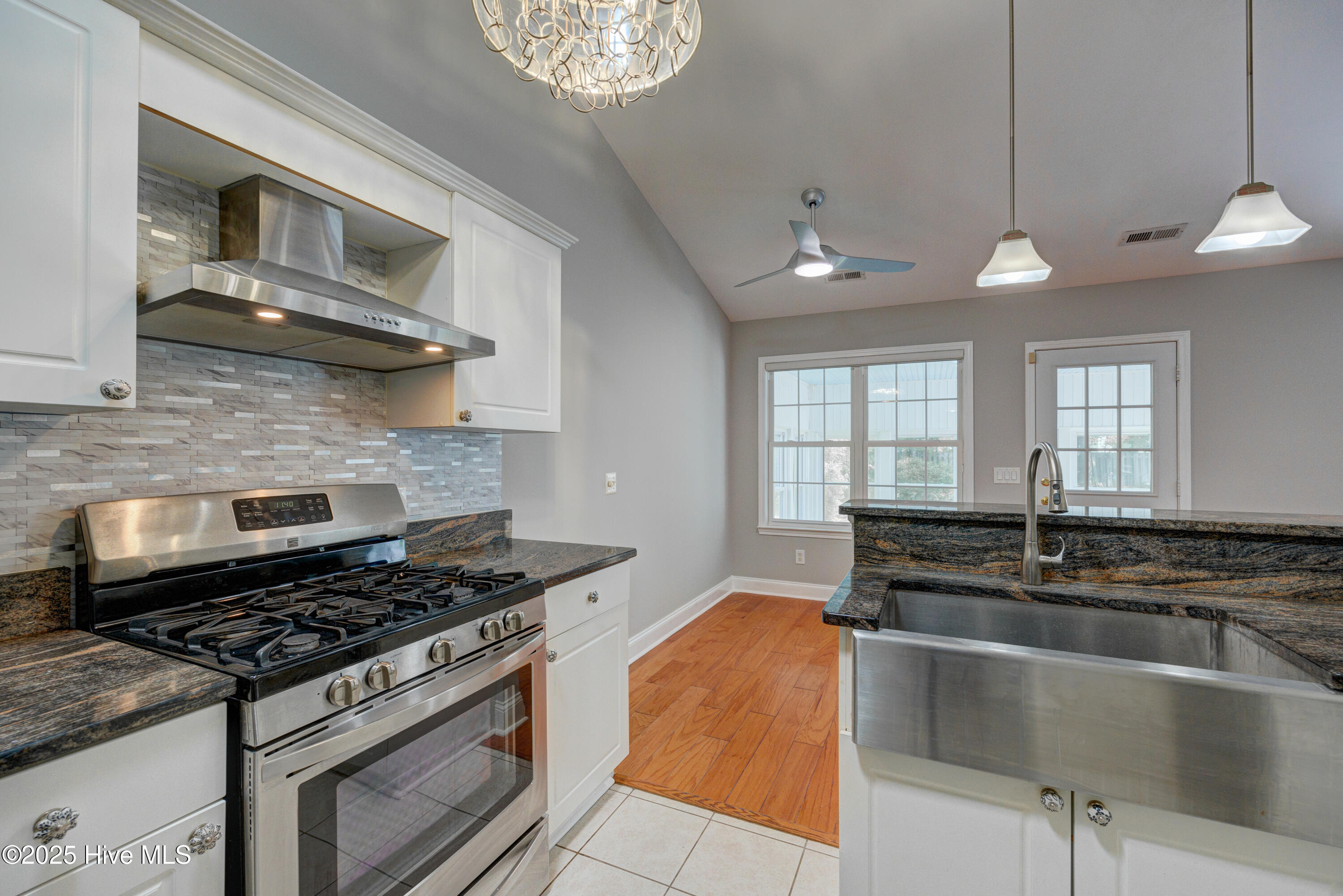 5132 Long Pointe Road