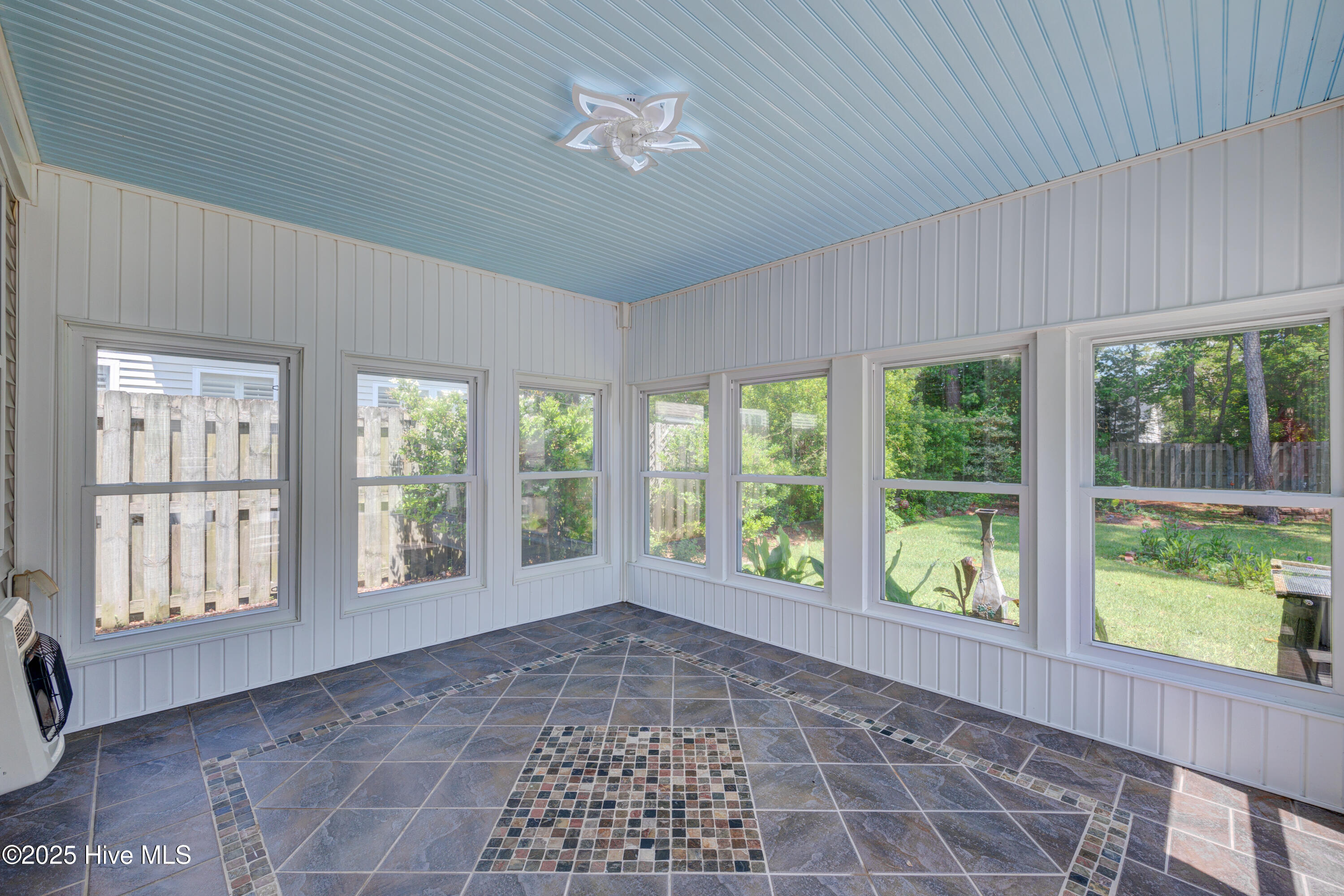 5132 Long Pointe Road