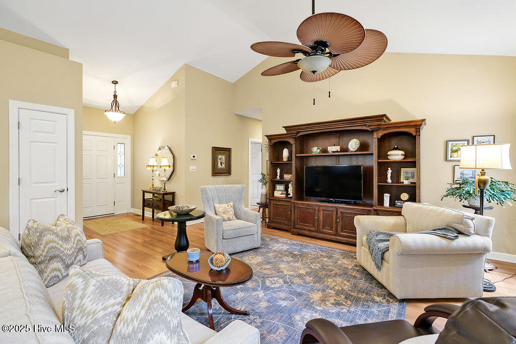 3853 Winding Vine Way