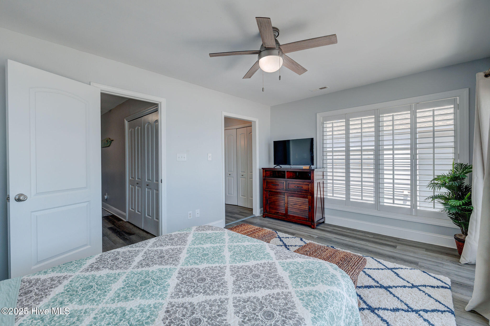 910 S Shore Drive, A