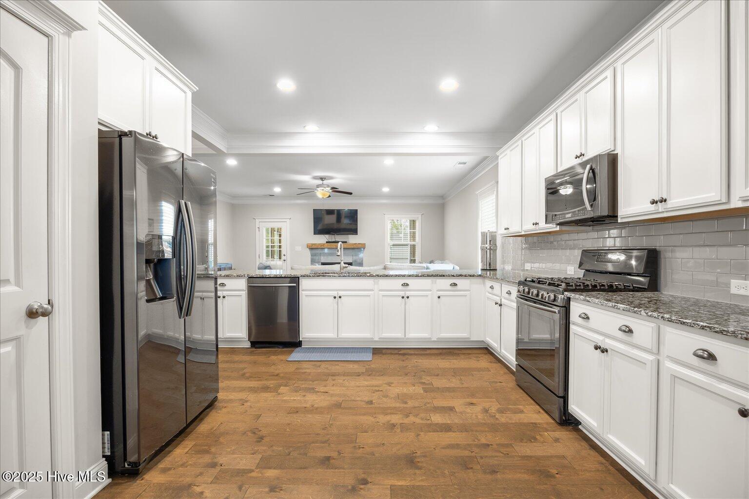 6124 Sweet Gum Drive