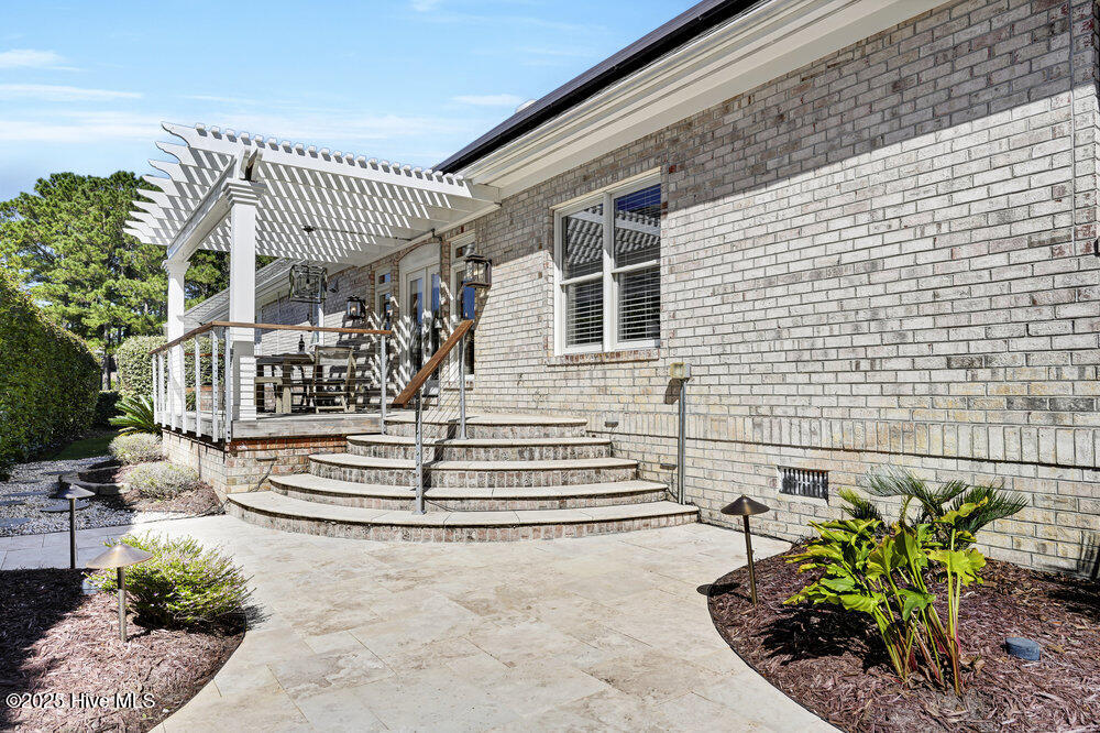 1105 Arboretum Drive, Wilmington