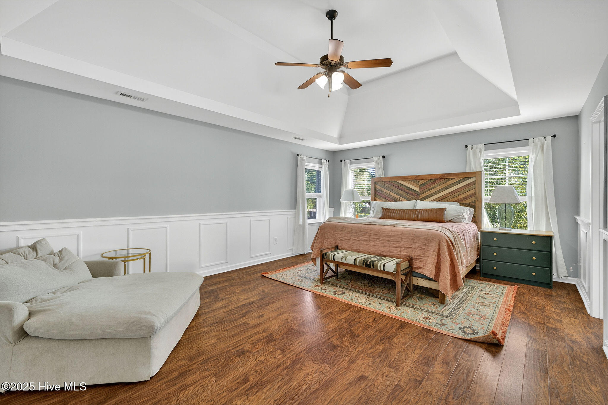 102 Lumis Court, Hampstead