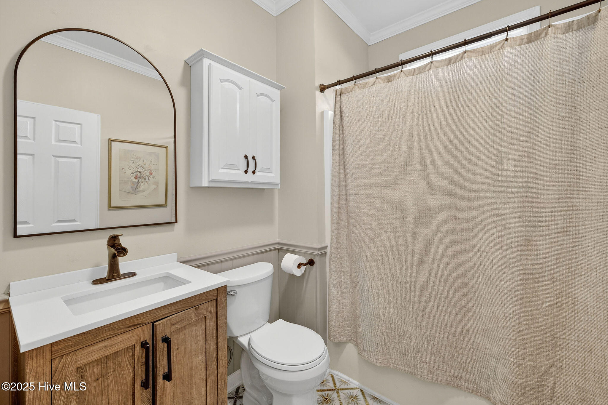 102 Lumis Court, Hampstead