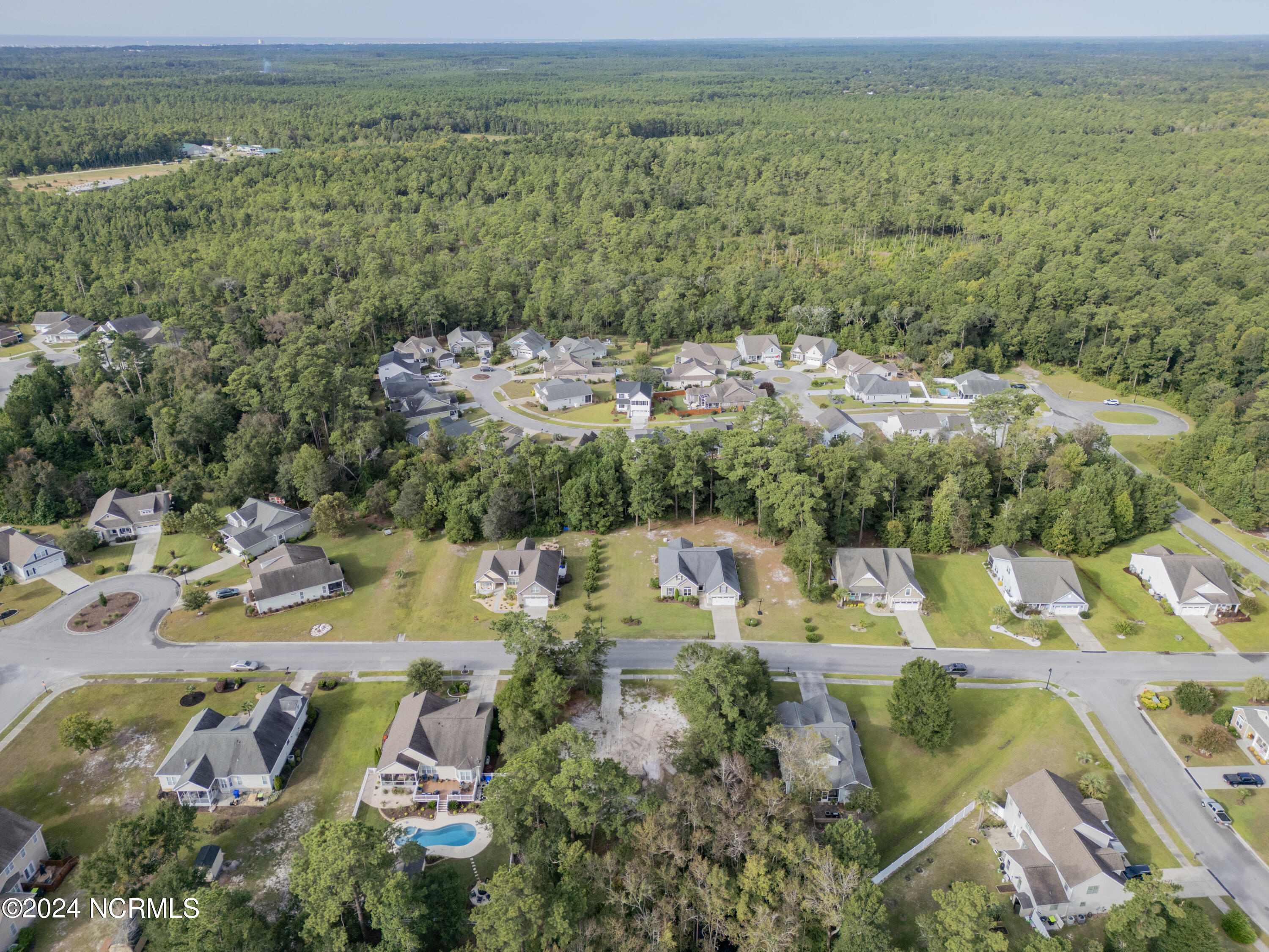 4864 74 Sugarberry Drive