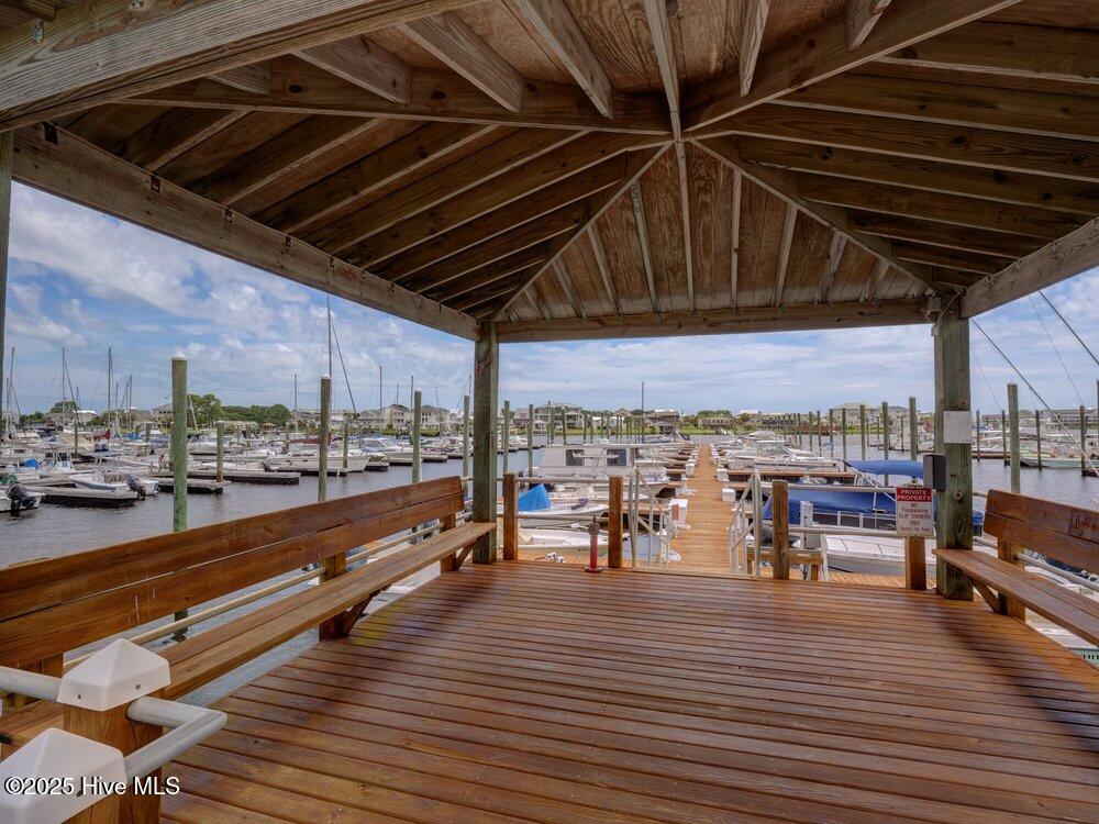 233 Silver Sloop Way