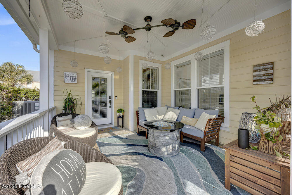 233 Silver Sloop Way