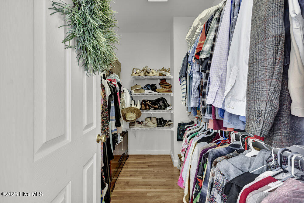 233 Silver Sloop Way