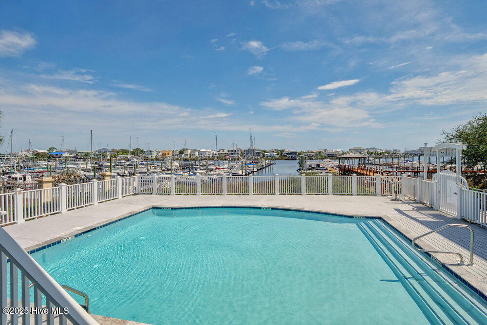 233 Silver Sloop Way