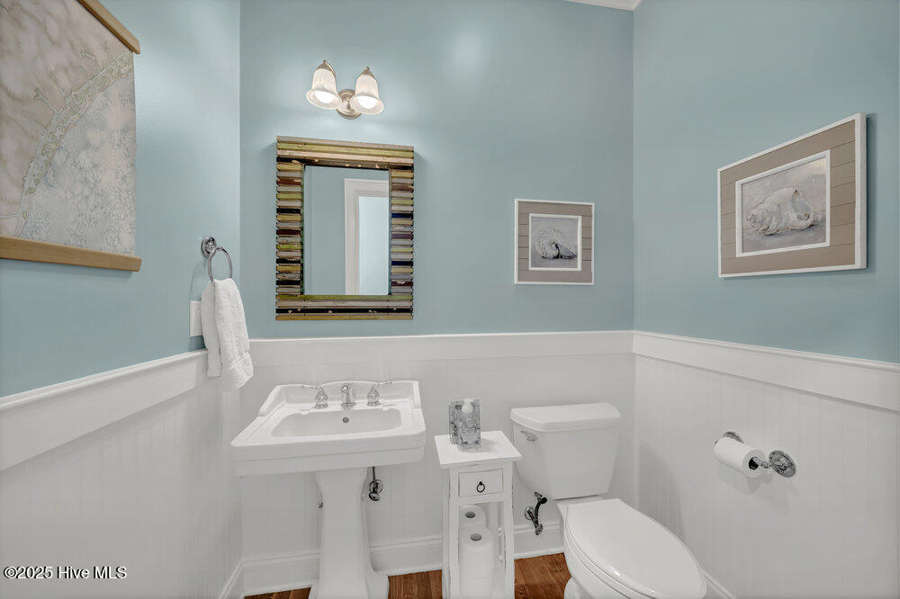 233 Silver Sloop Way