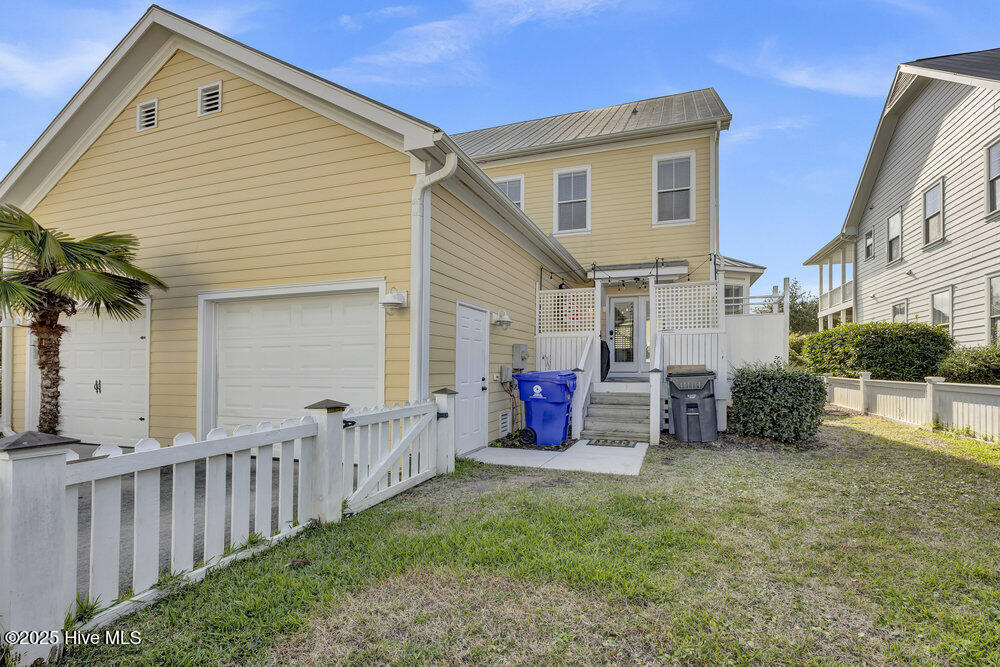 233 Silver Sloop Way