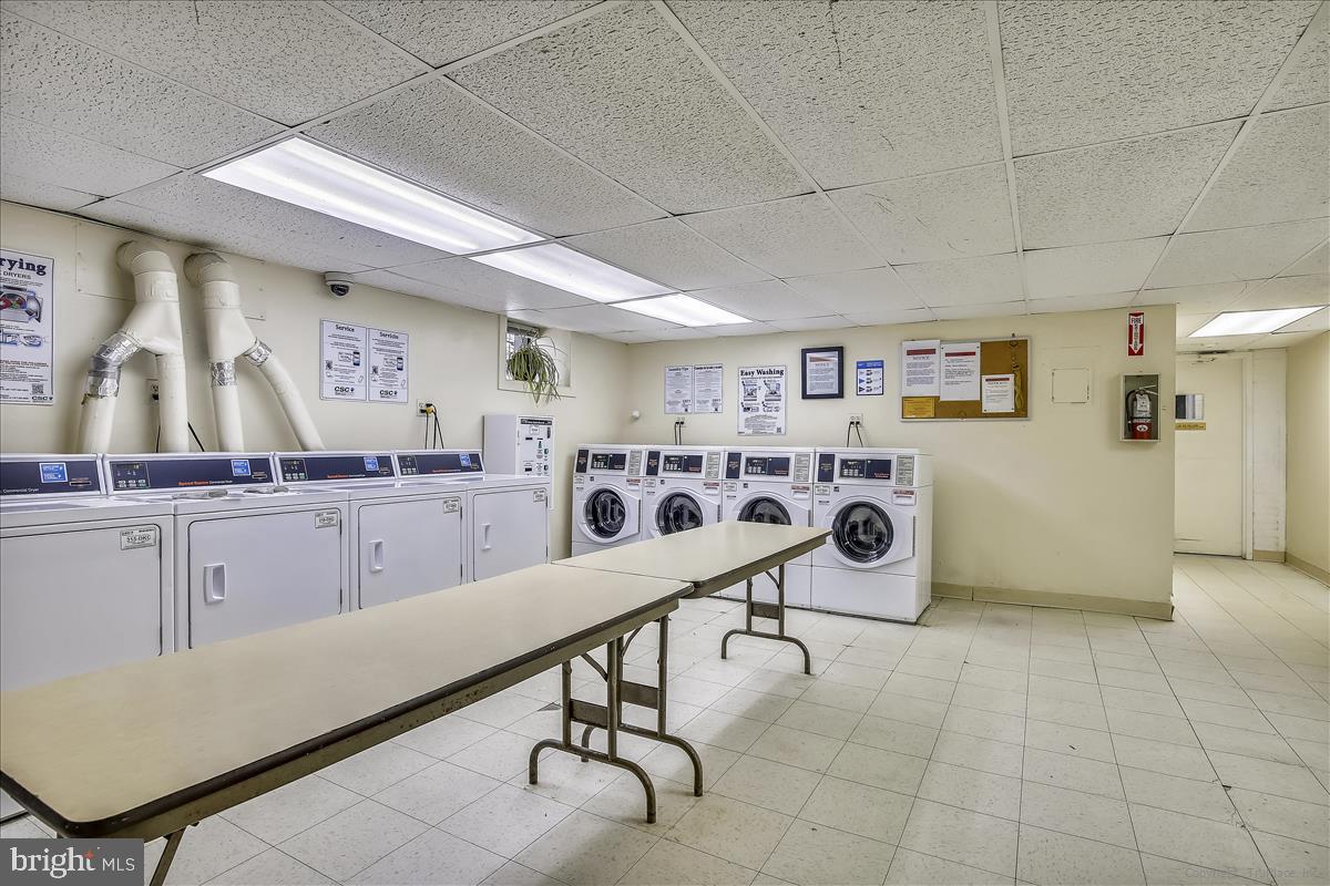 1669 Columbia Rd NW #208