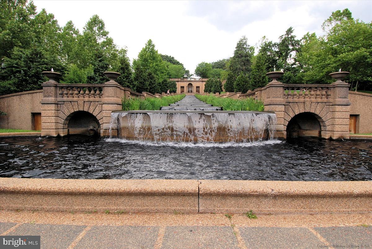 1669 Columbia Rd NW #208