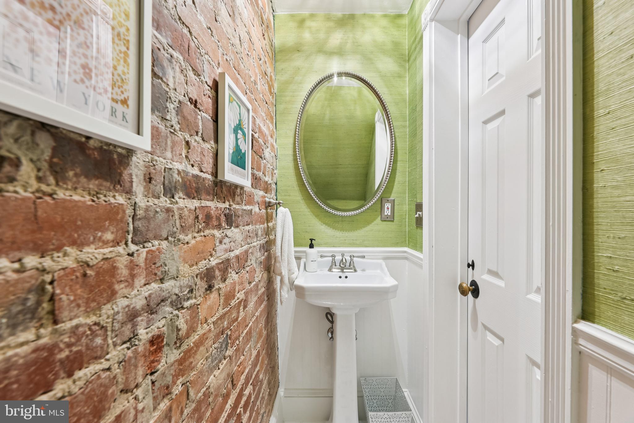 1414 NE NORTH CAROLINA AVENUE NE