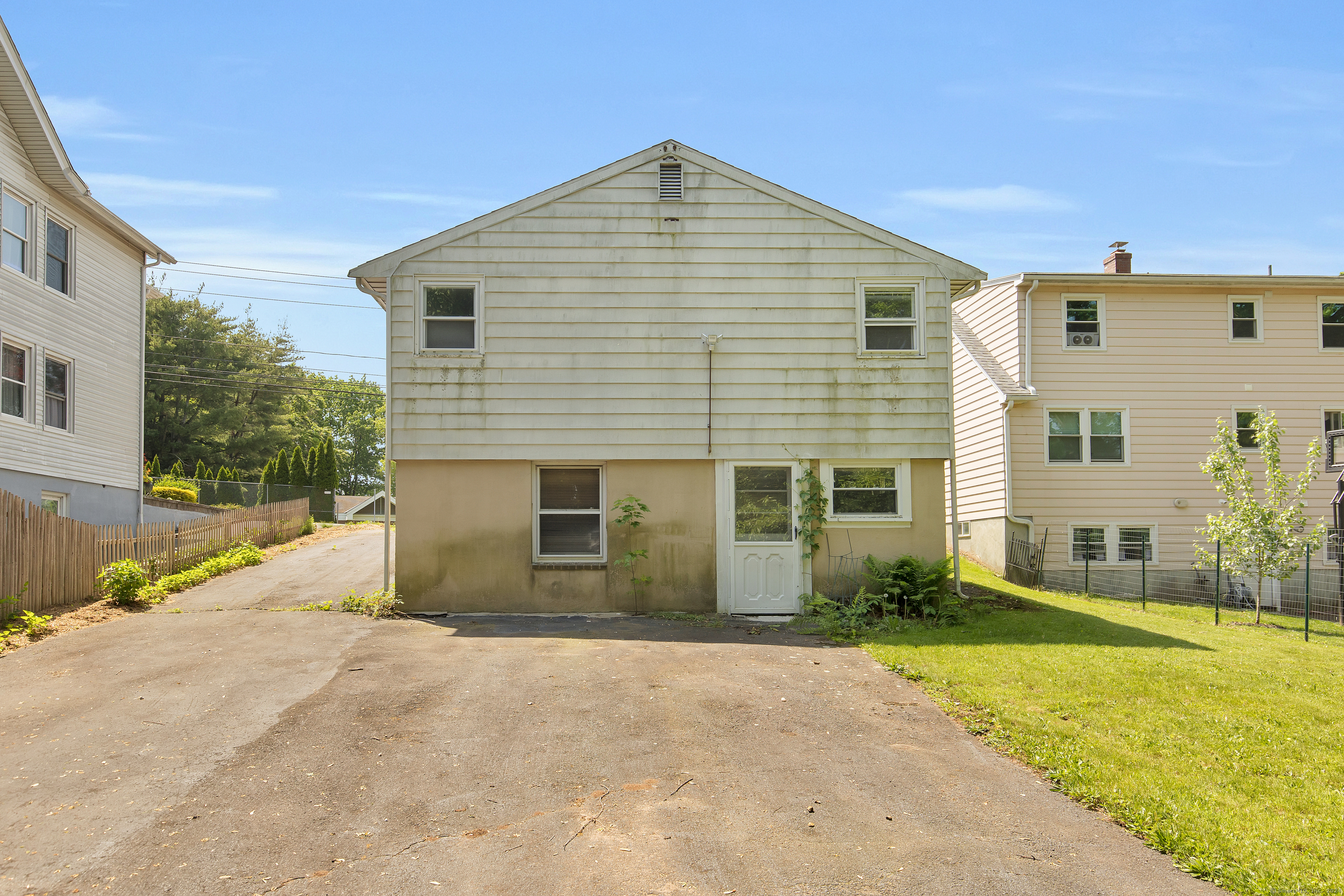 77 Mill Street