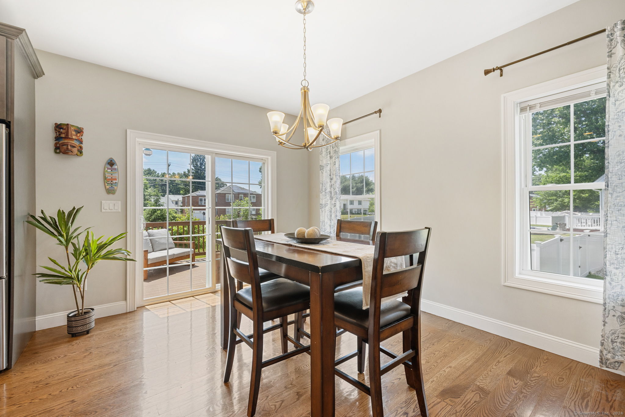 8 West River Road