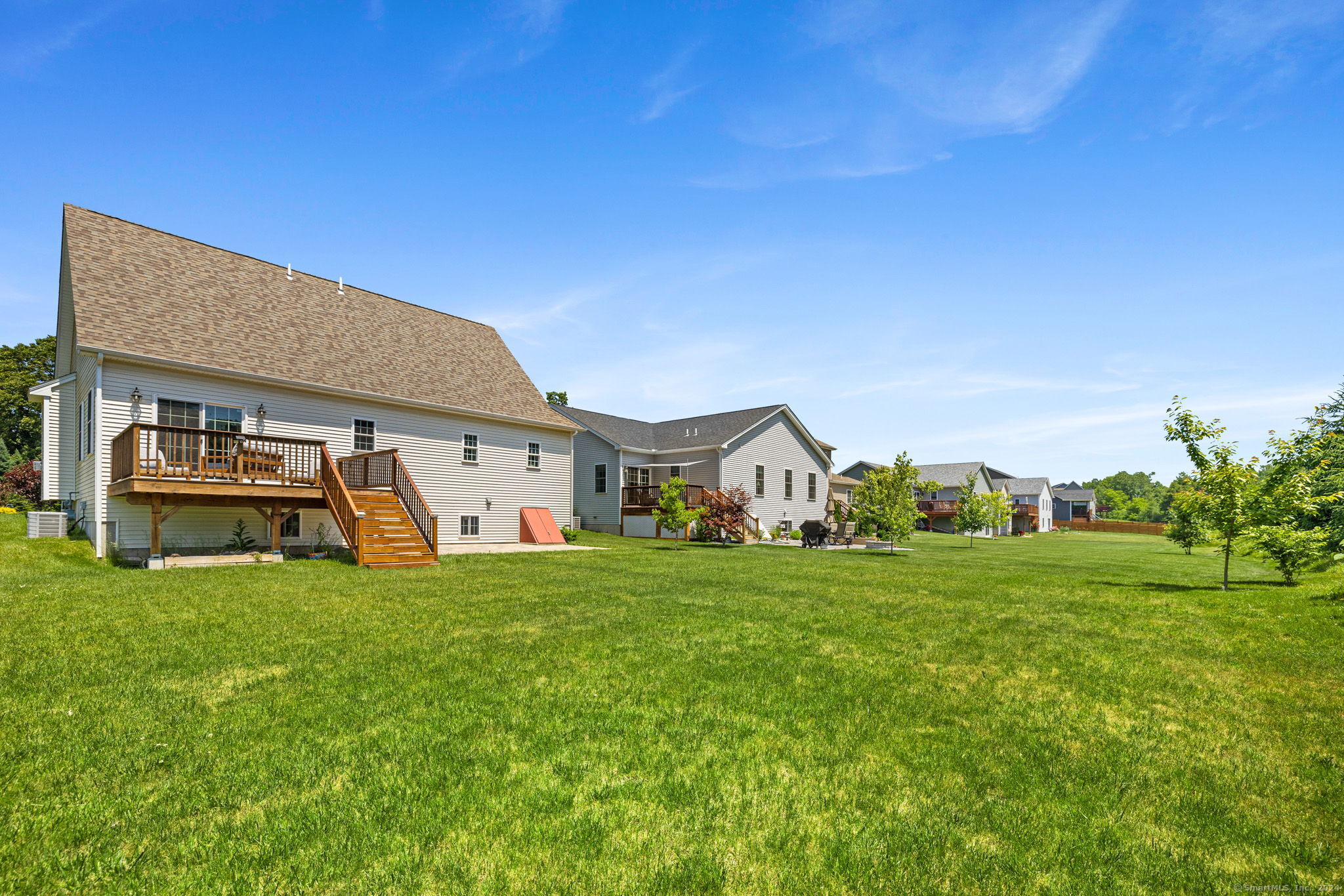 8 West River Road
