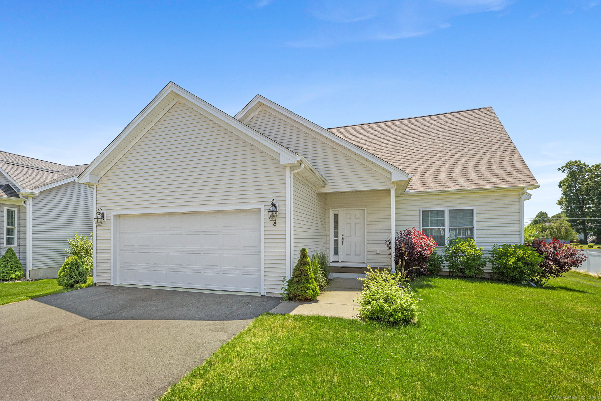 8 West River Road