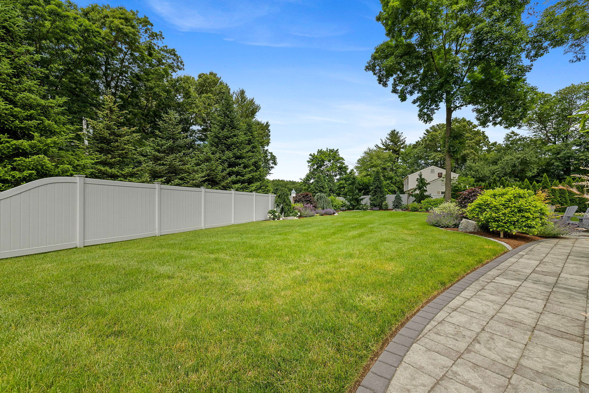 2 Raspberry Lane