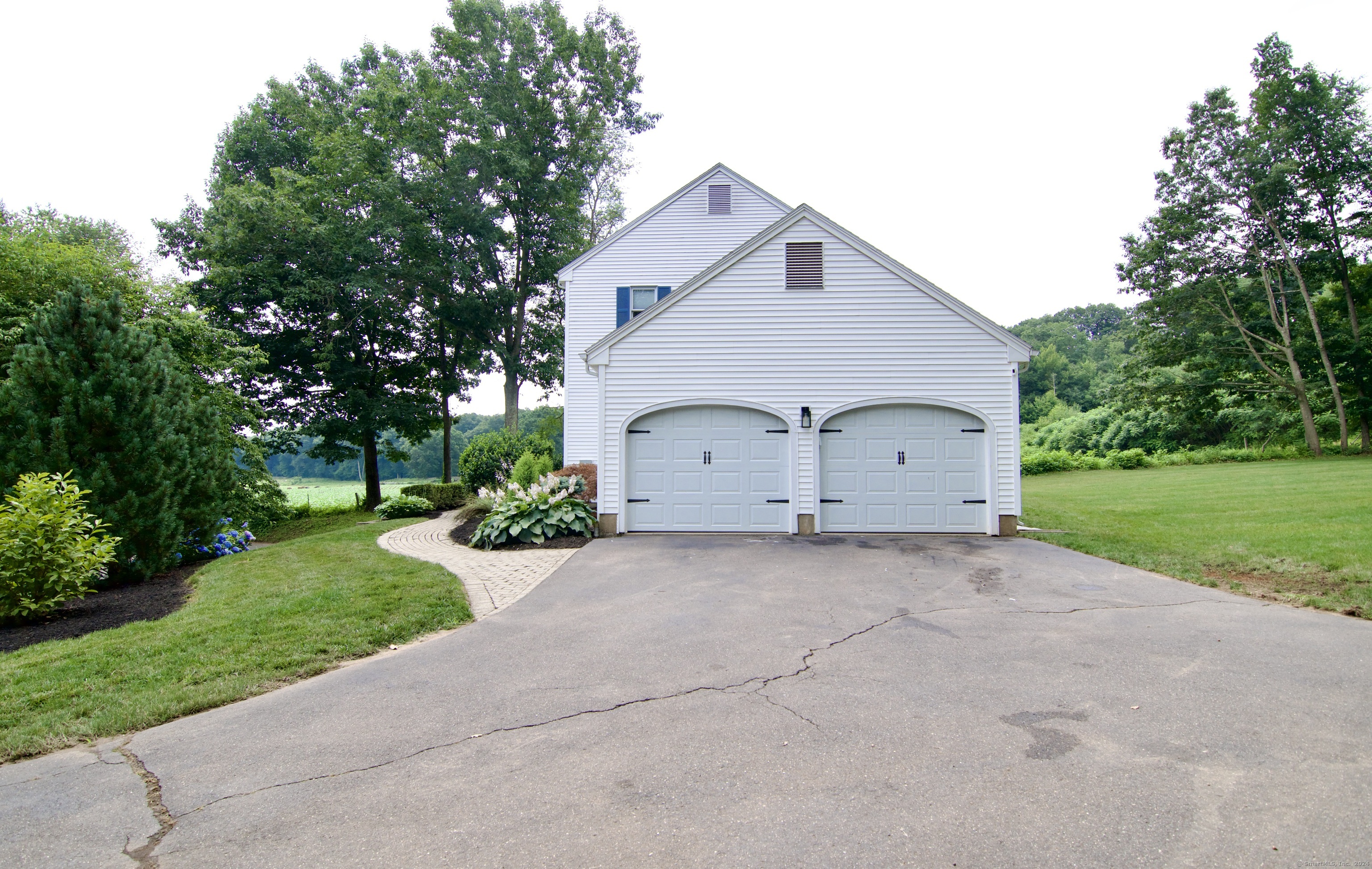 15 Rothe Lane