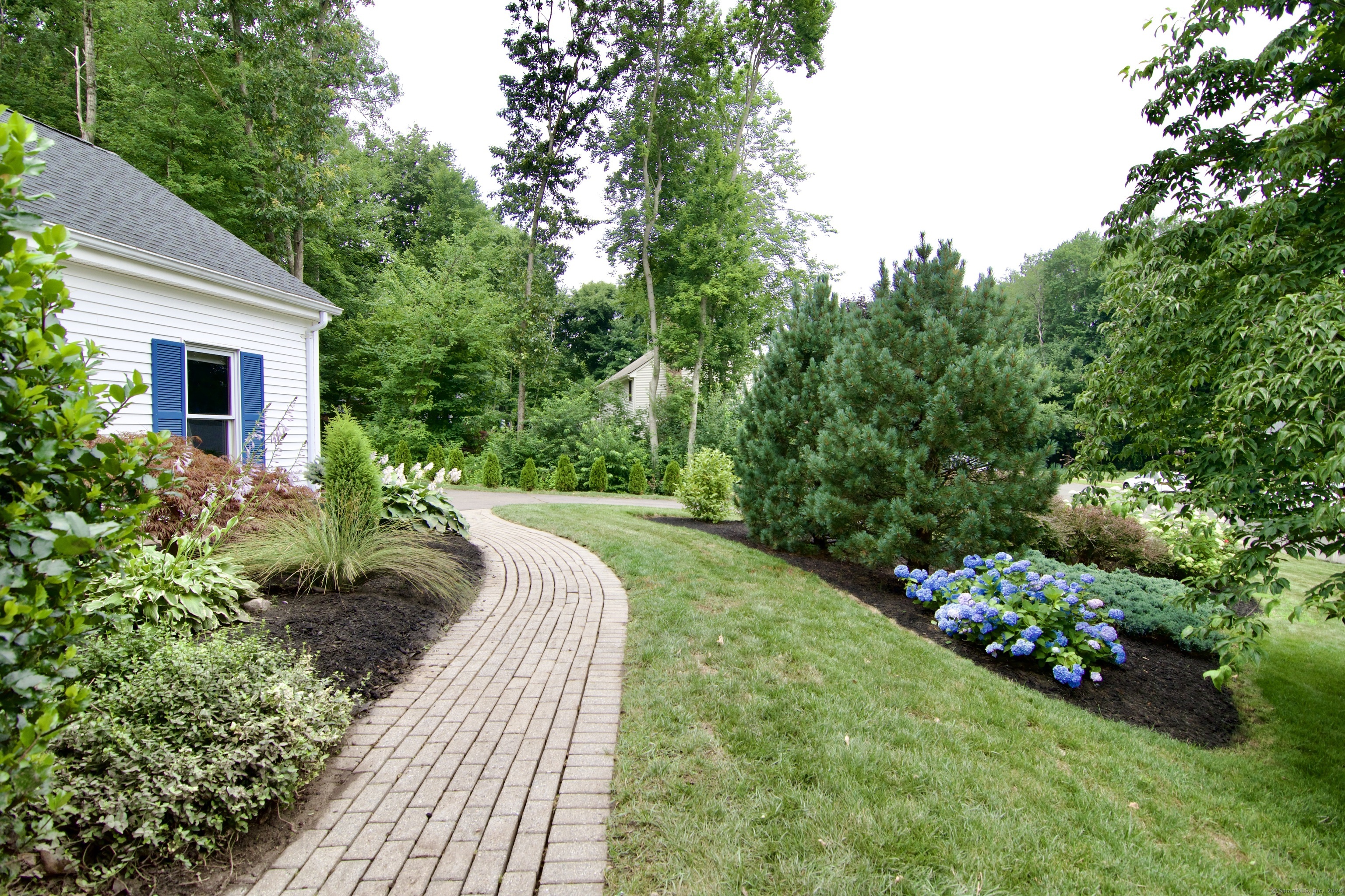 15 Rothe Lane