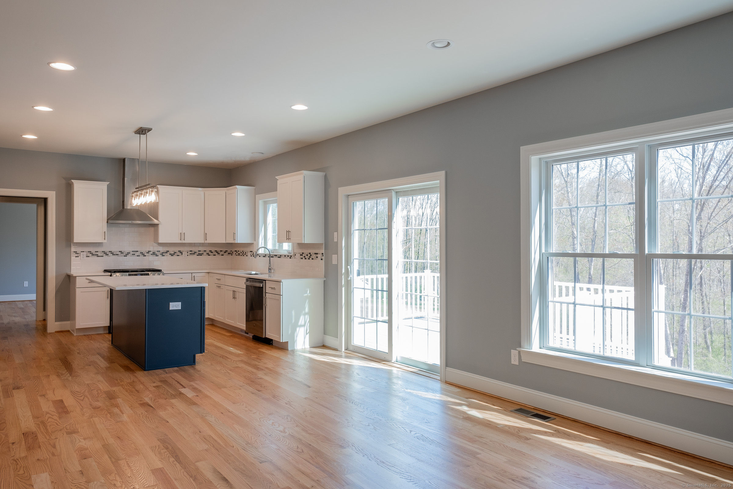 21 Wolf Hill Road