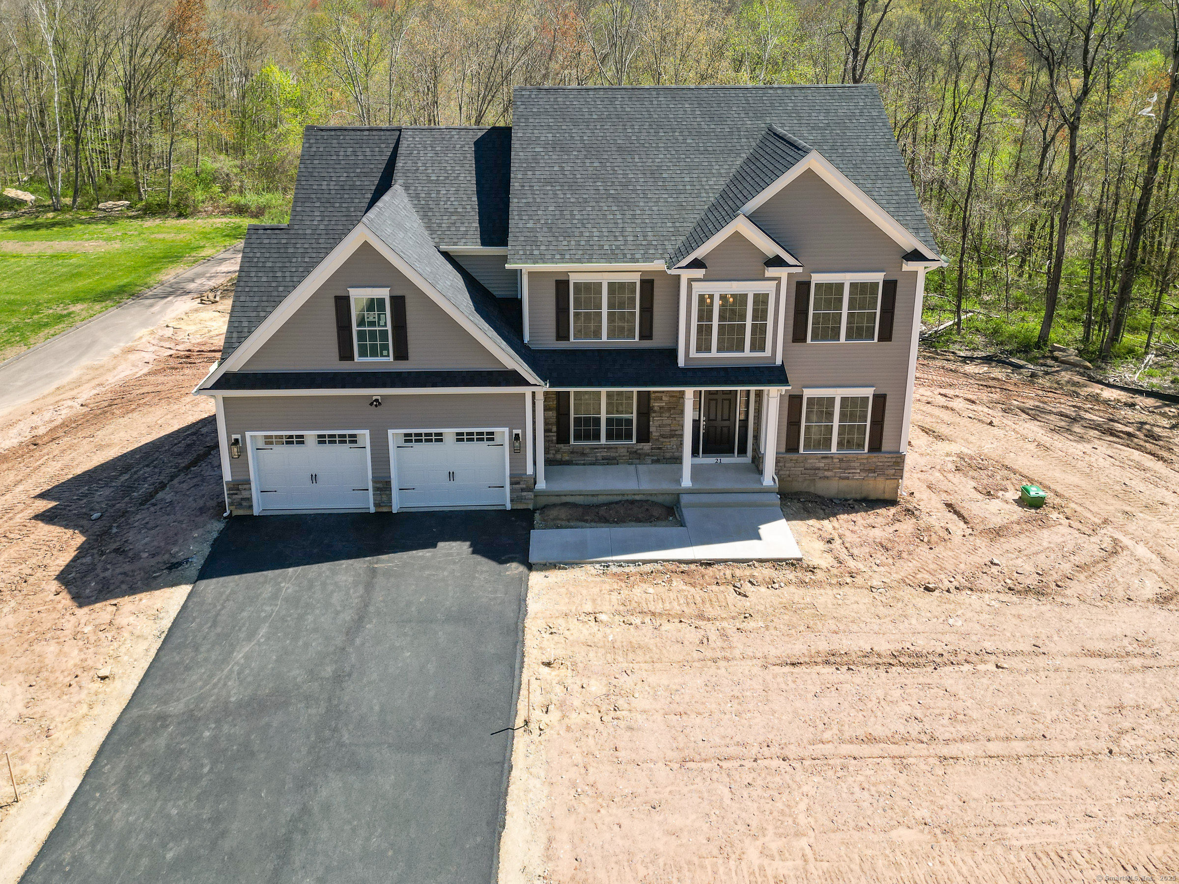 21 Wolf Hill Road