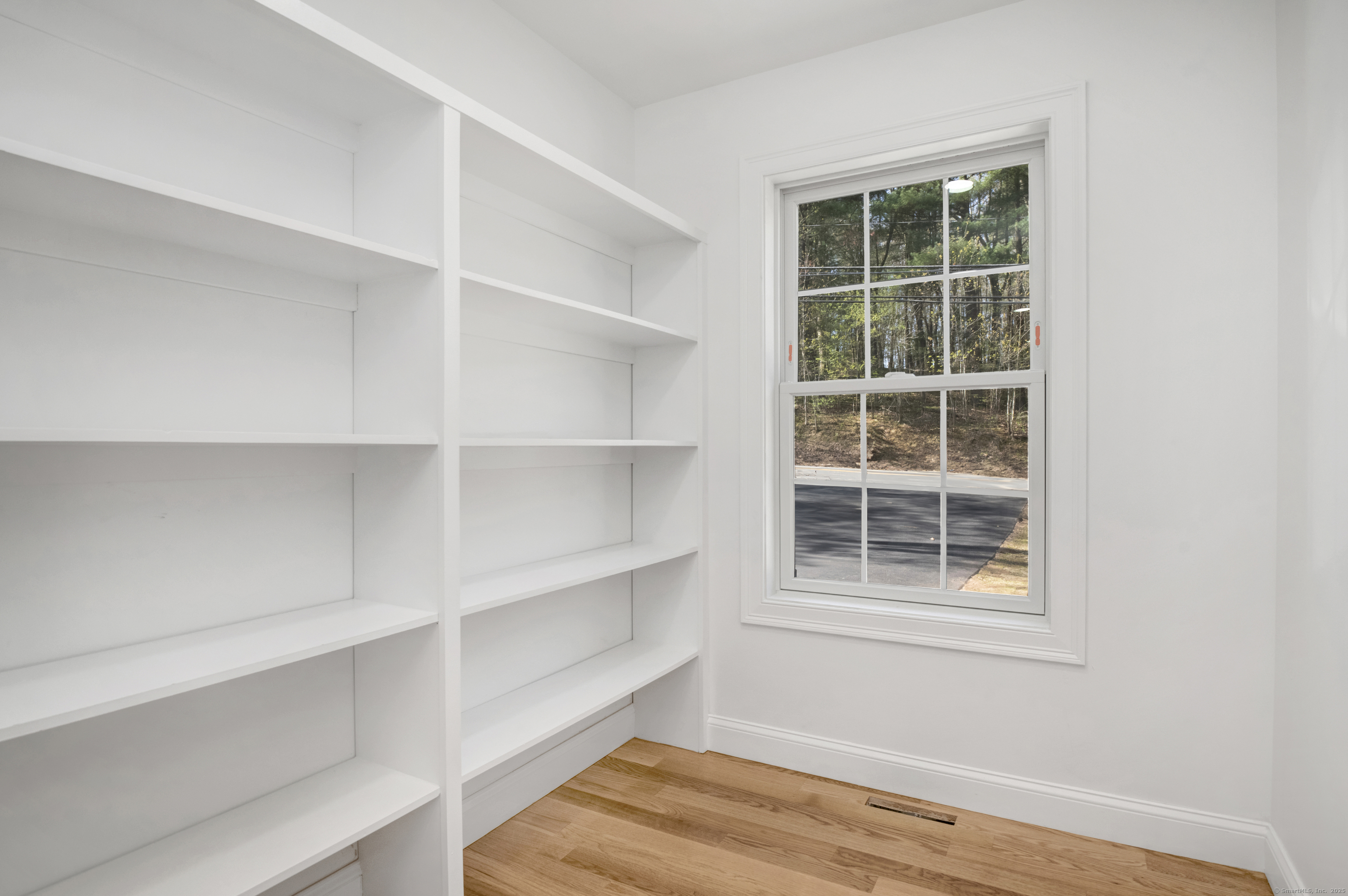 416 Oakland Road