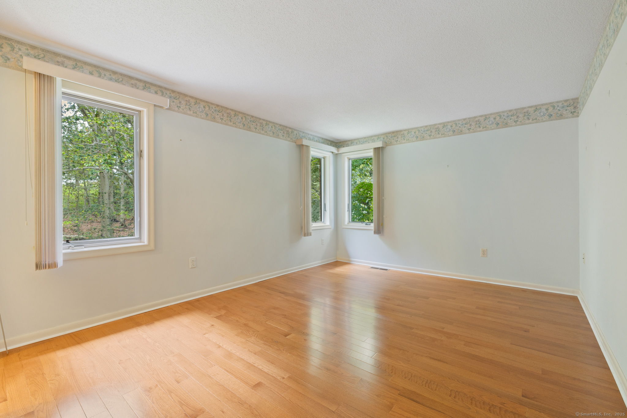 8 Dutton Place Way 8