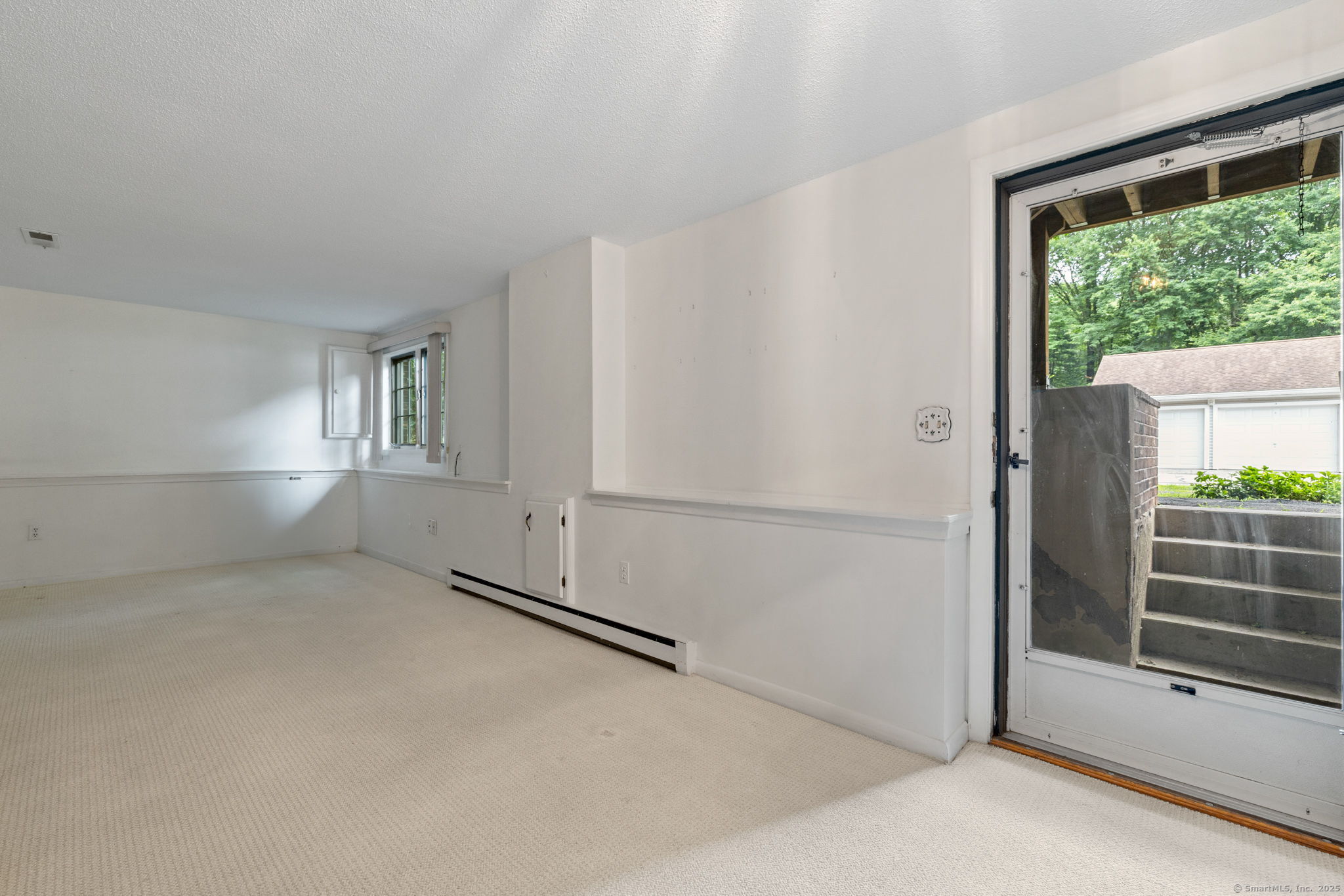 8 Dutton Place Way 8