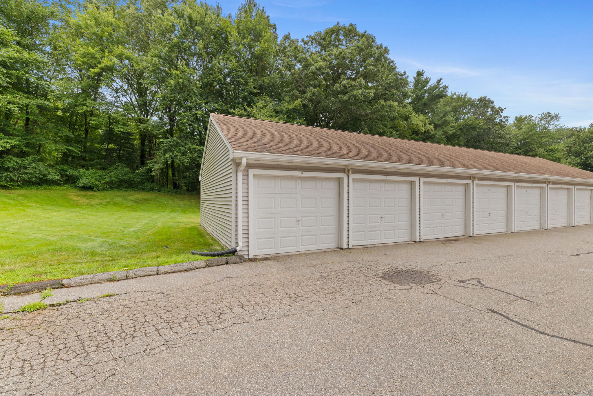 8 Dutton Place Way 8
