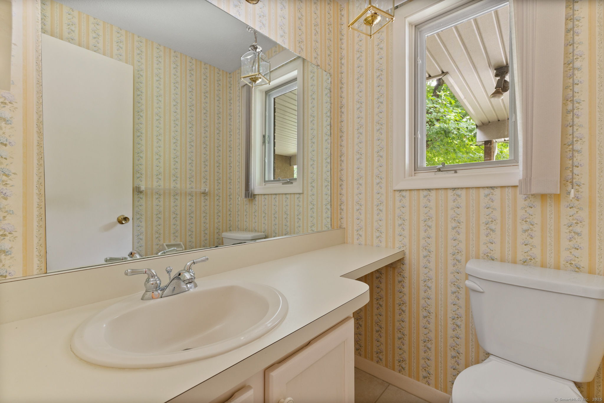 8 Dutton Place Way 8