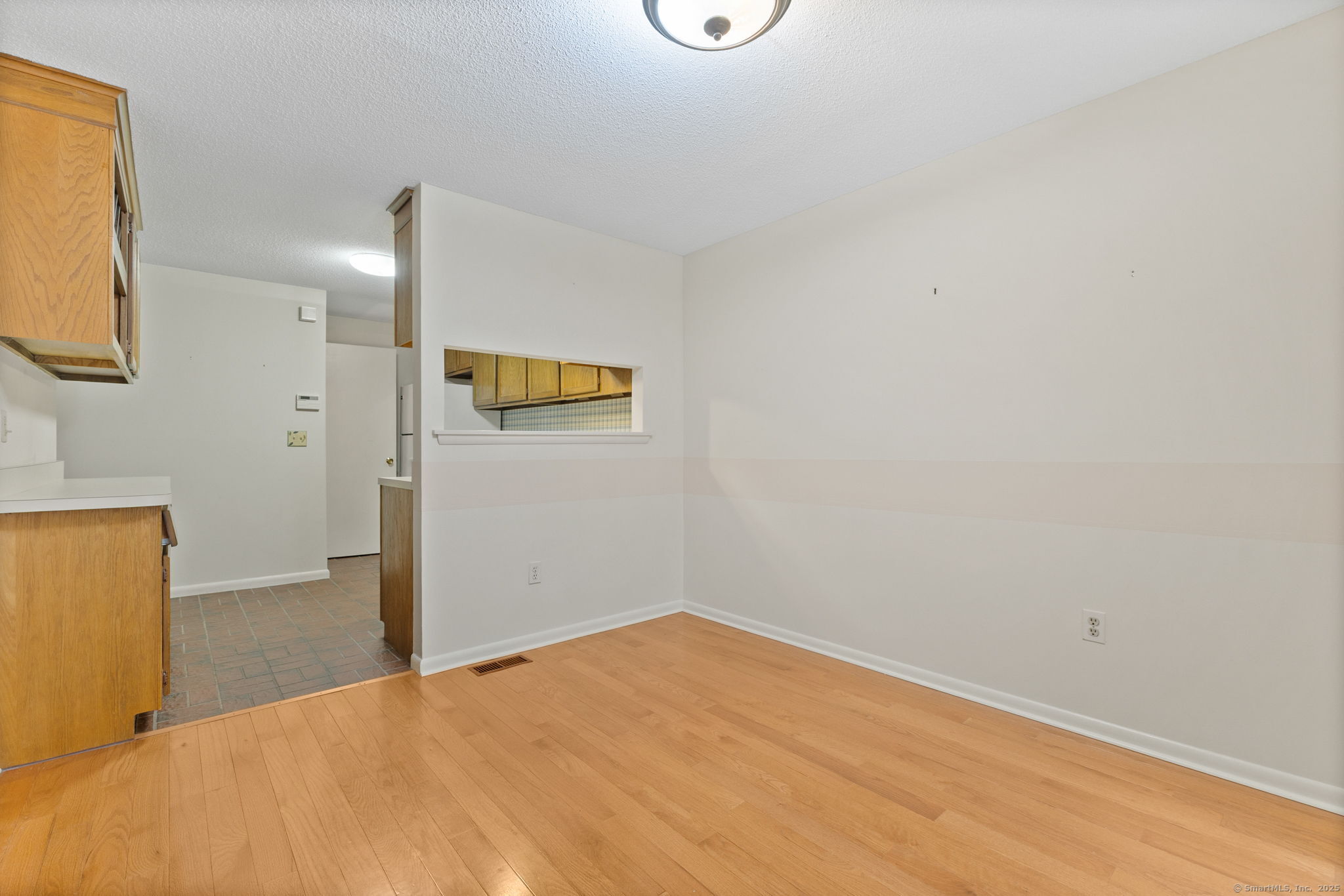 8 Dutton Place Way 8