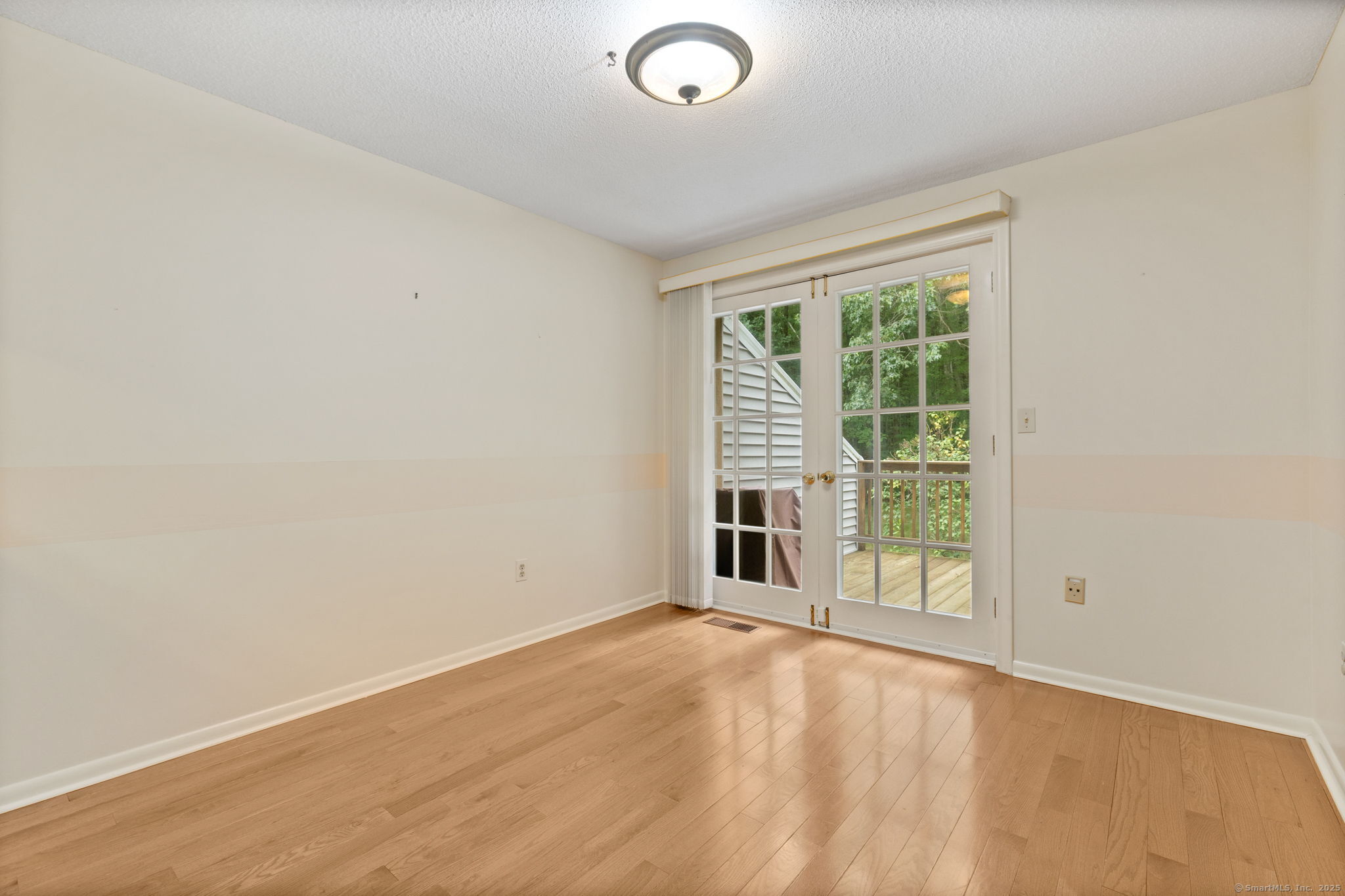 8 Dutton Place Way 8