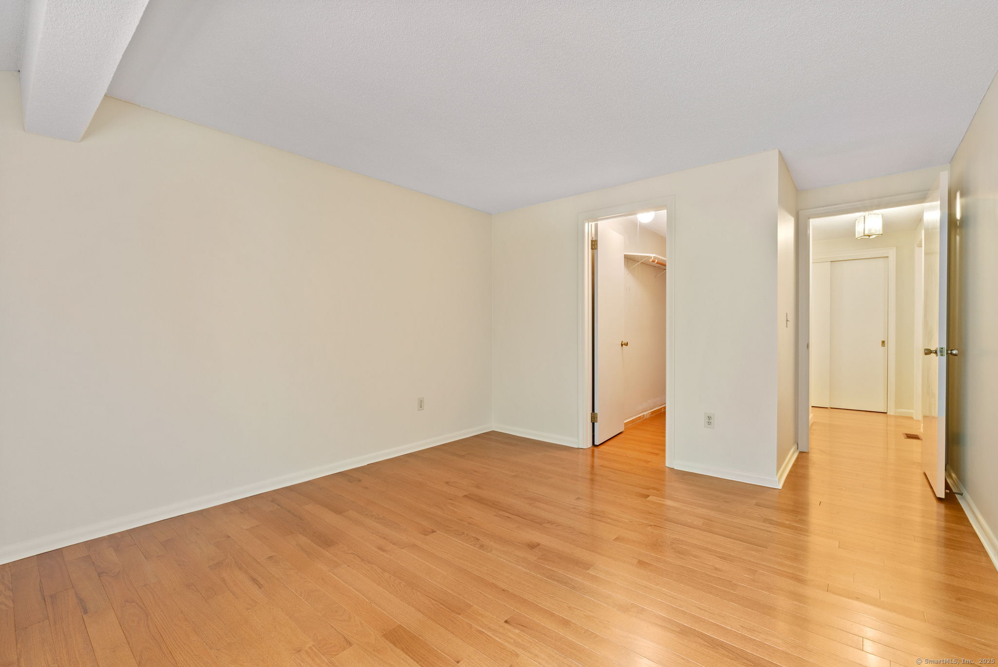 8 Dutton Place Way 8