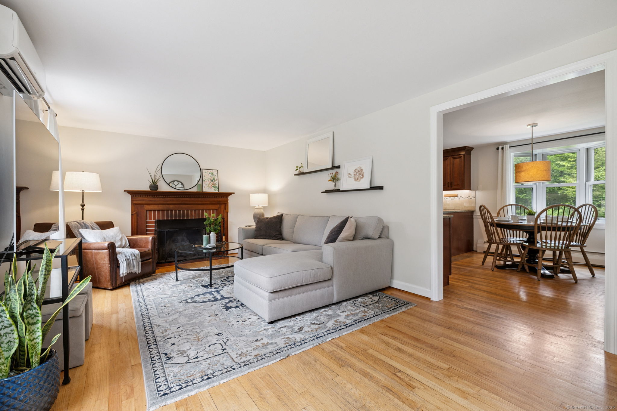 39 Buttonball Lane