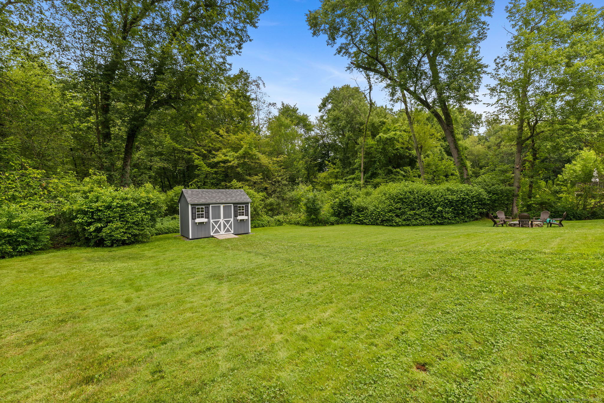 39 Buttonball Lane