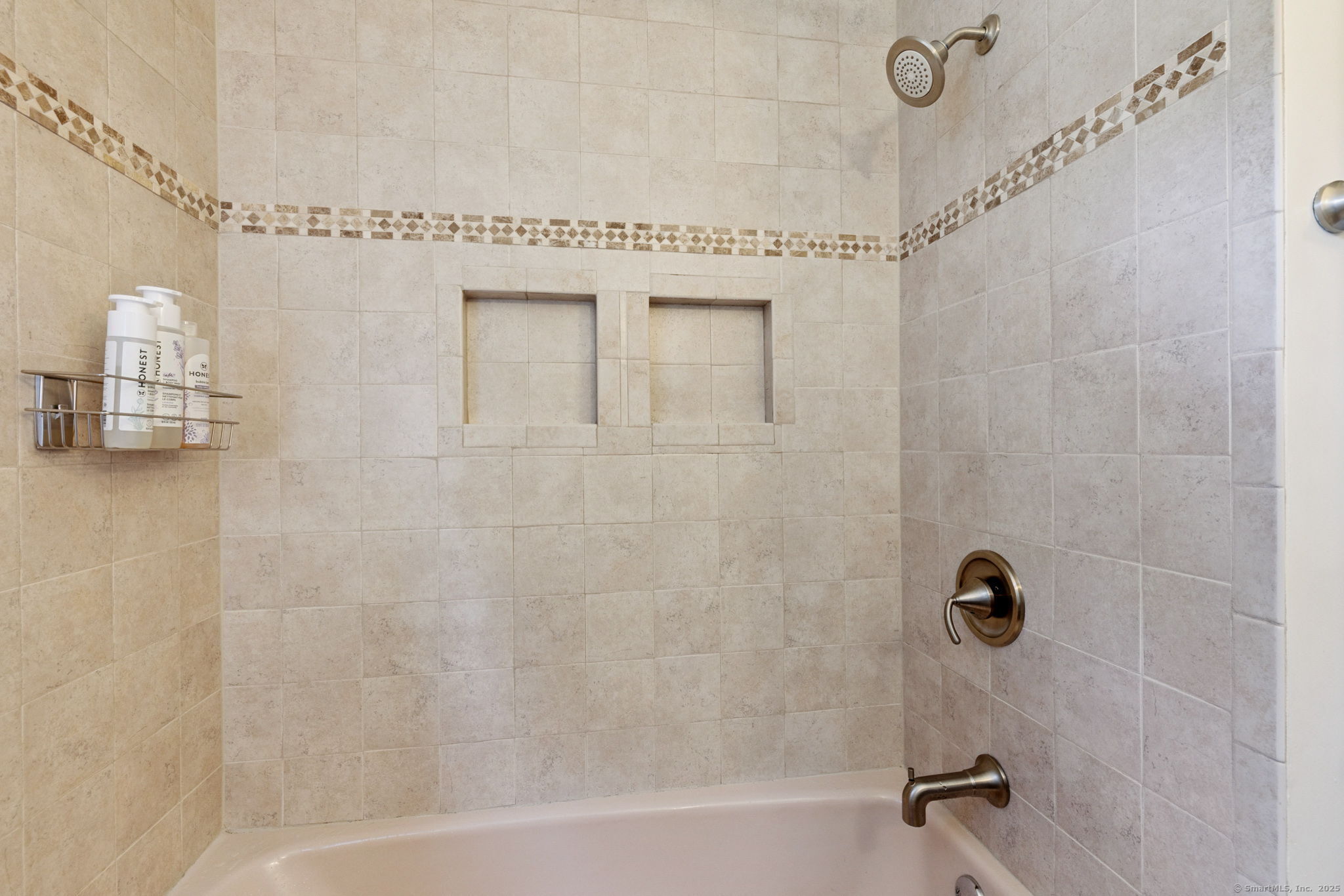 39 Buttonball Lane