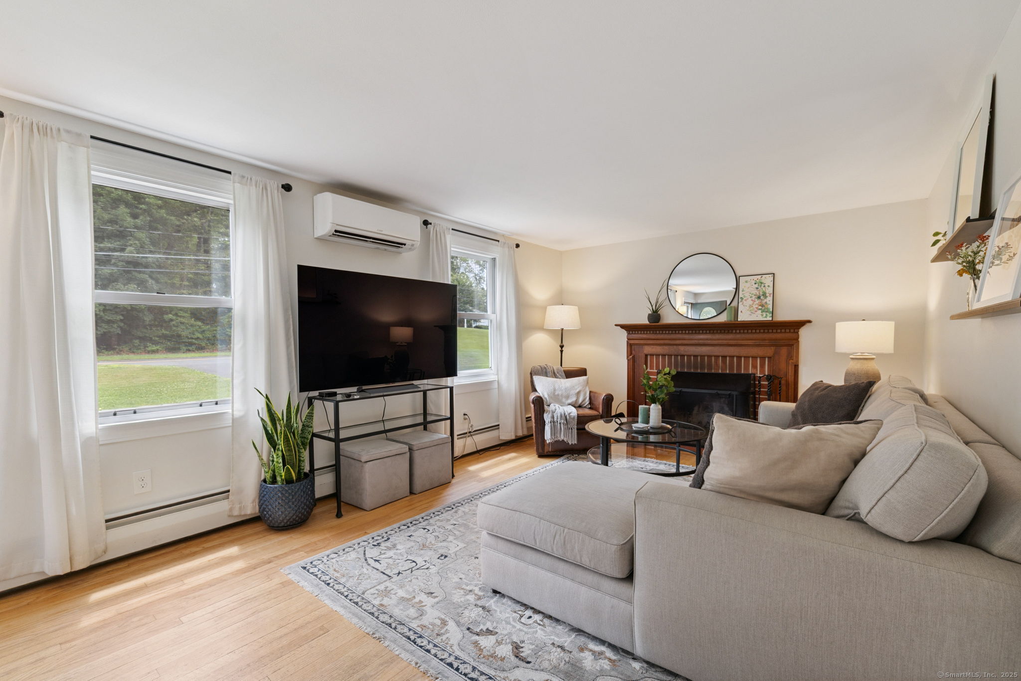 39 Buttonball Lane