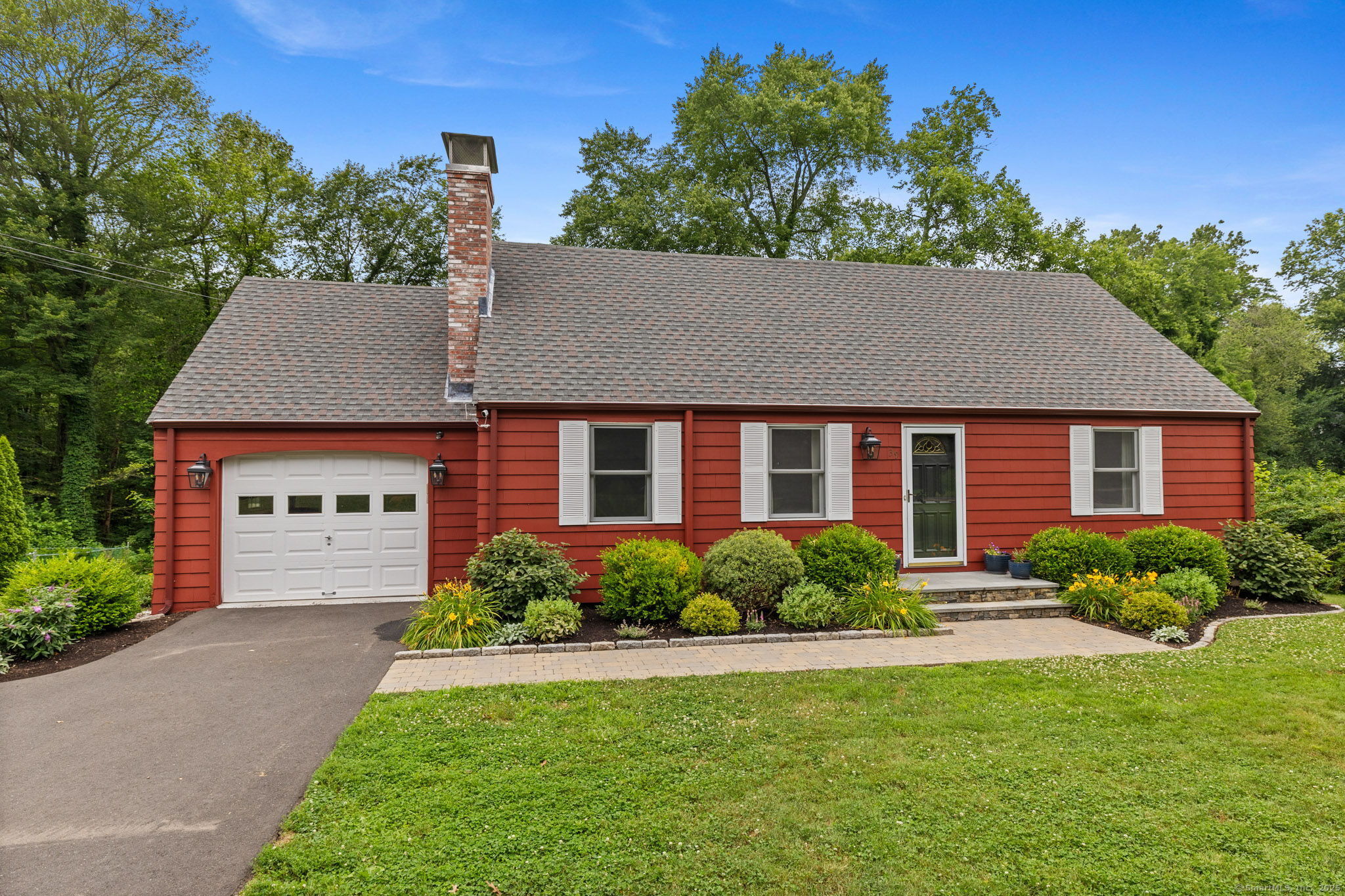 39 Buttonball Lane
