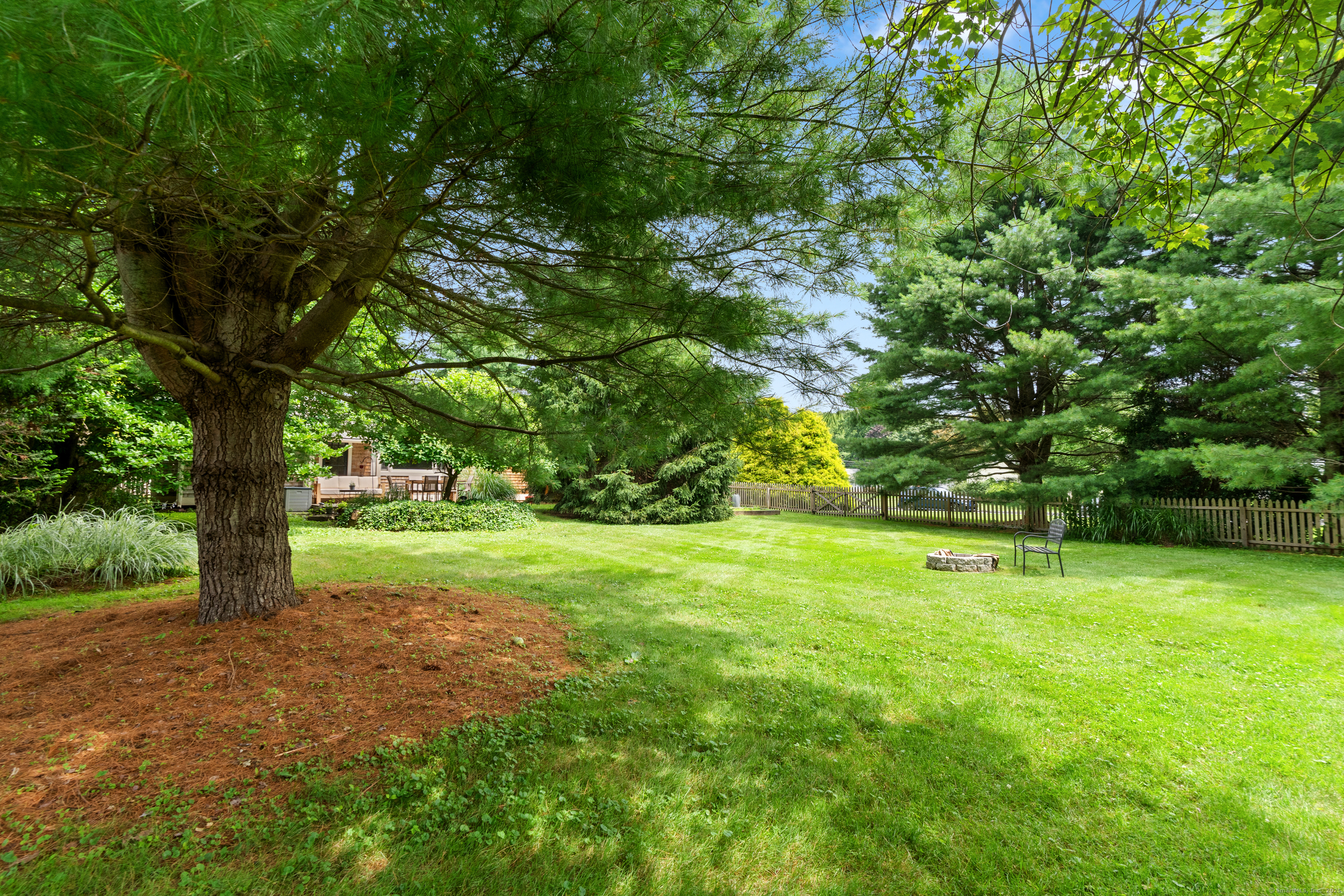 201 Robin Road